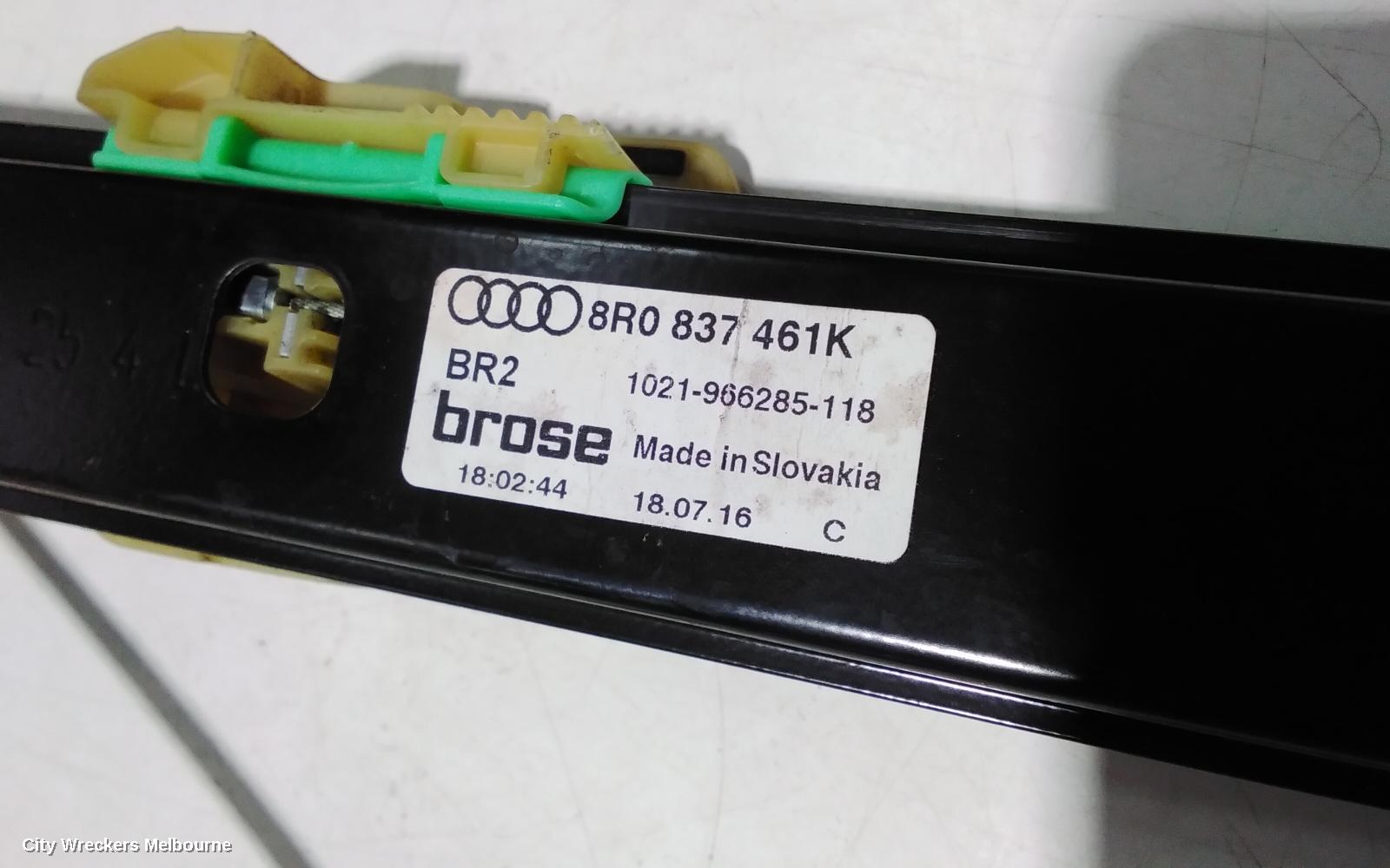 AUDI Q5 LEFT FRONT WINDOW REG/MOTOR, 8R, 03/2009 - 01/2017