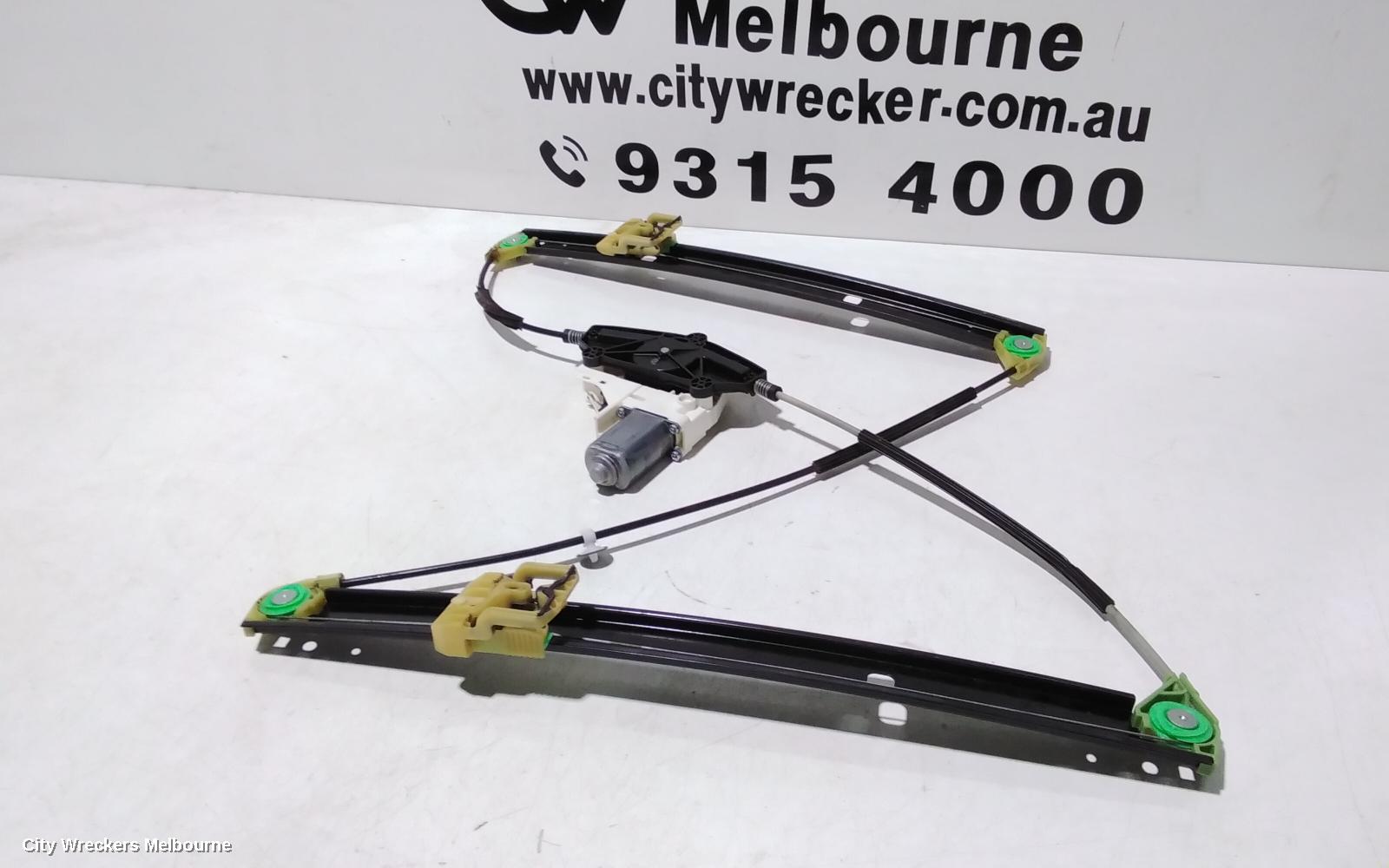 AUDI Q5 LEFT FRONT WINDOW REG/MOTOR, 8R, 03/2009 - 01/2017