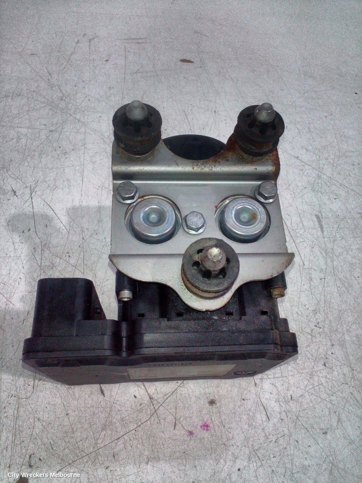 AUDI Q7 ABS PUMP/MODULATOR, 4L, P/N 4L0614517F, 09/2006 - 08/2015