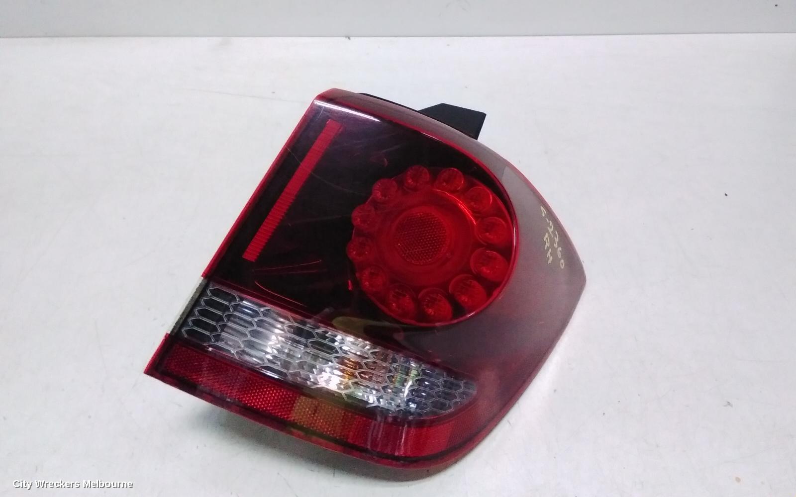 FIAT FREEMONT RIGHT TAILLIGHT, JF, CROSSROAD TYPE, 04/2013 - 01/2017