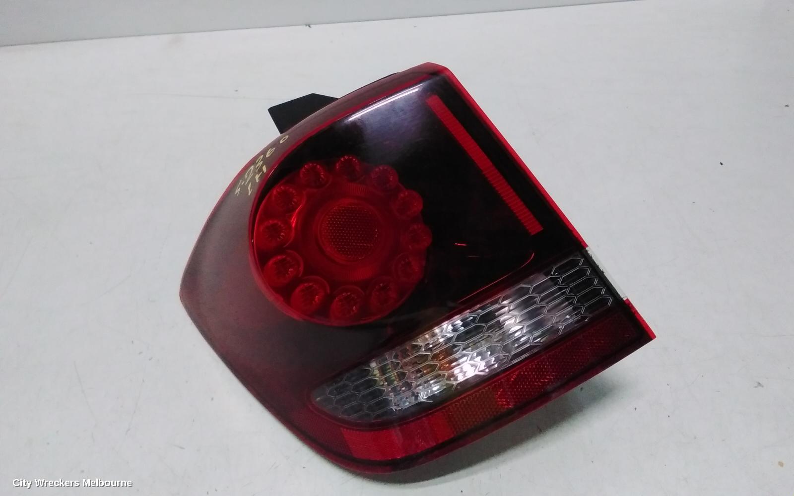 FIAT FREEMONT LEFT TAILLIGHT, JF, CROSSROAD TYPE, 04/2013 - 01/2017