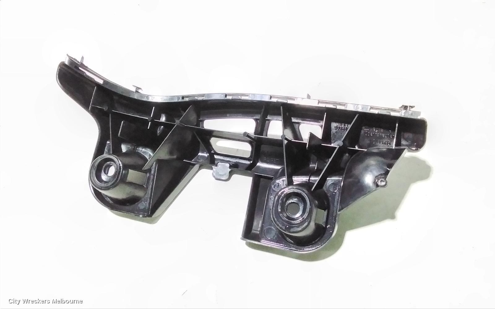MERCEDES CLA CLASS, C117, 10/2013 - 02/2019, RHR BAR BRAKET: 107139