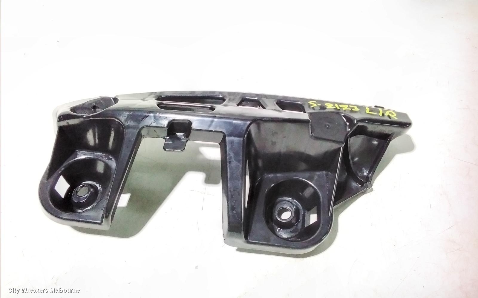 MERCEDES CLA CLASS, C117, 10/2013 - 02/2019, LHR BAR BRAKET: 107140