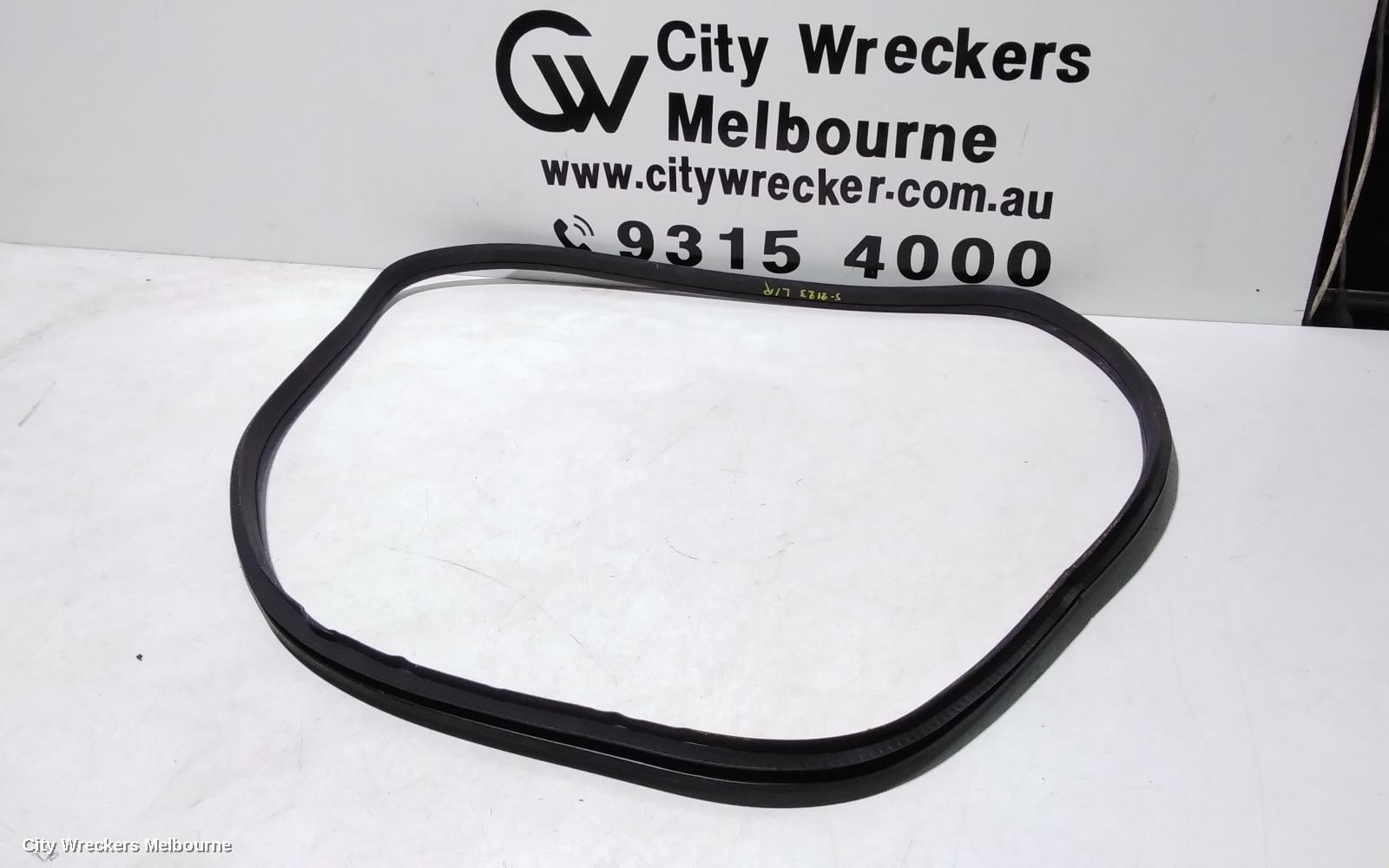 MERCEDES CLA CLASS SEAL, LHR SEAL RUBBER: 107157, C117, 10/2013 - 02/2019