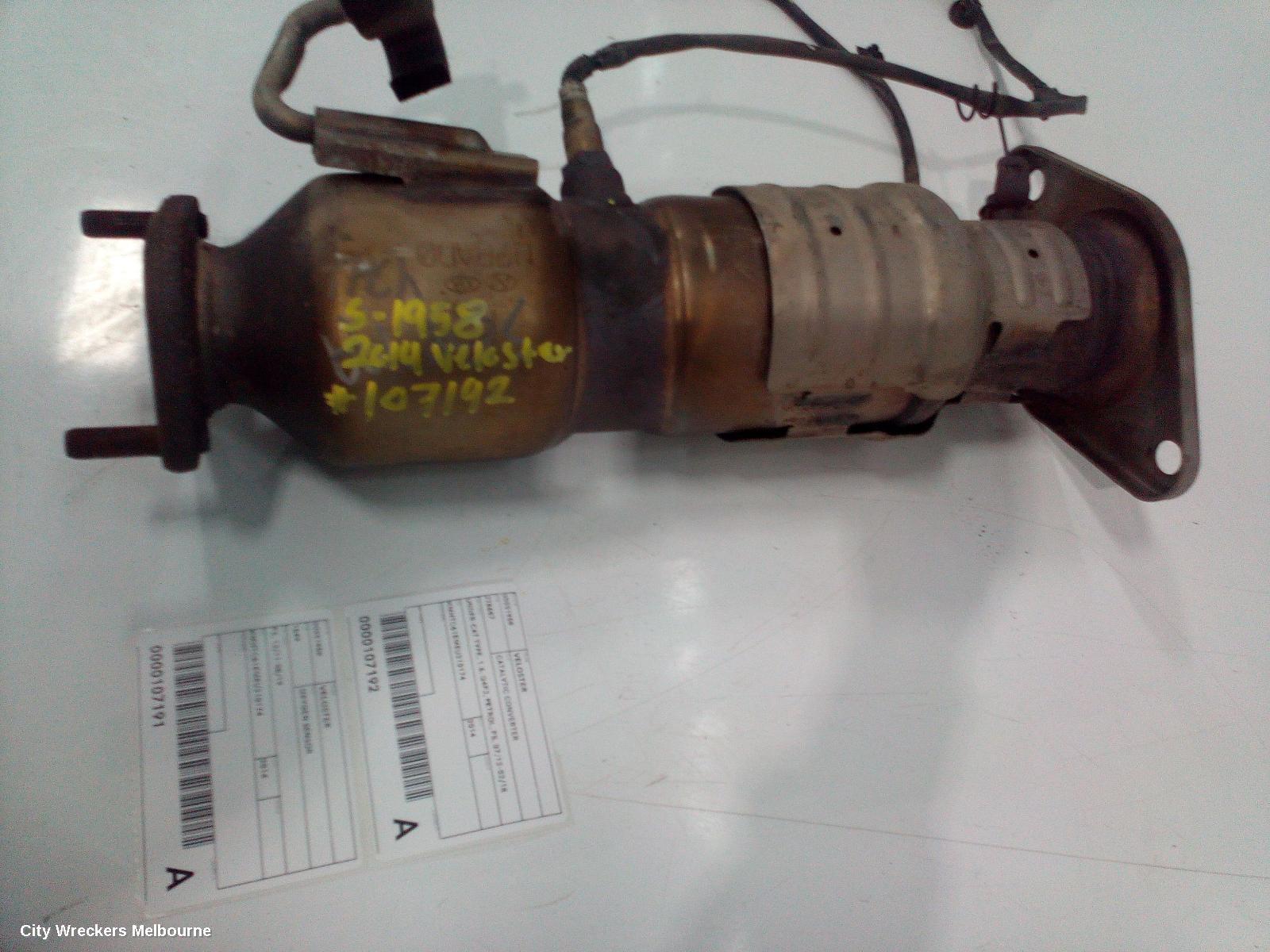 HYUNDAI VELOSTER CATALYTIC CONVERTER, UNDER-CAT TYPE, 1.6, G4FJ, PETROL, FS, 07/2012 - 02/2018