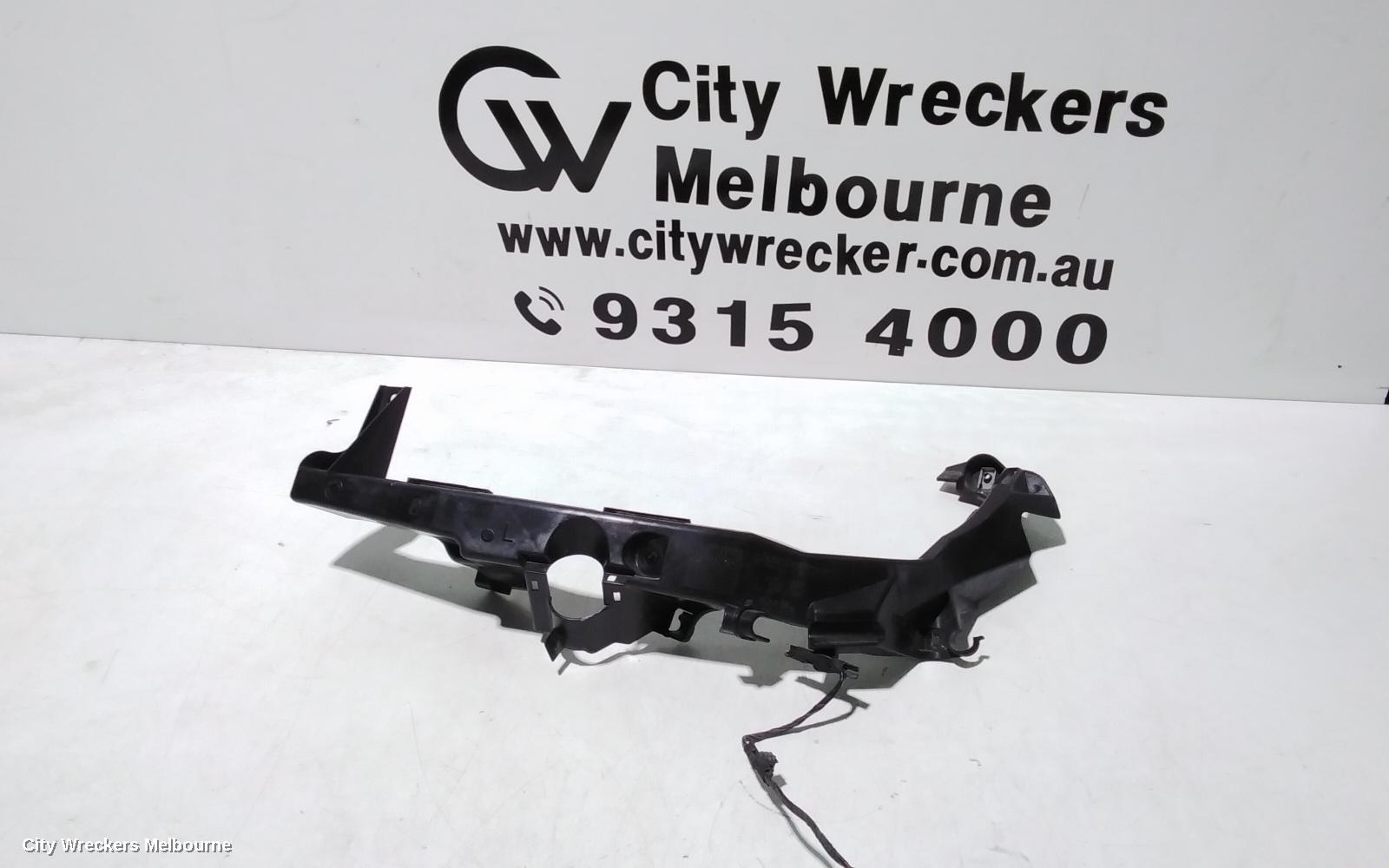 BMW 3 SERIES, E90, SEDAN, 03/2005 - 12/2013, LH HEADLIGHT BRAKET: 107281