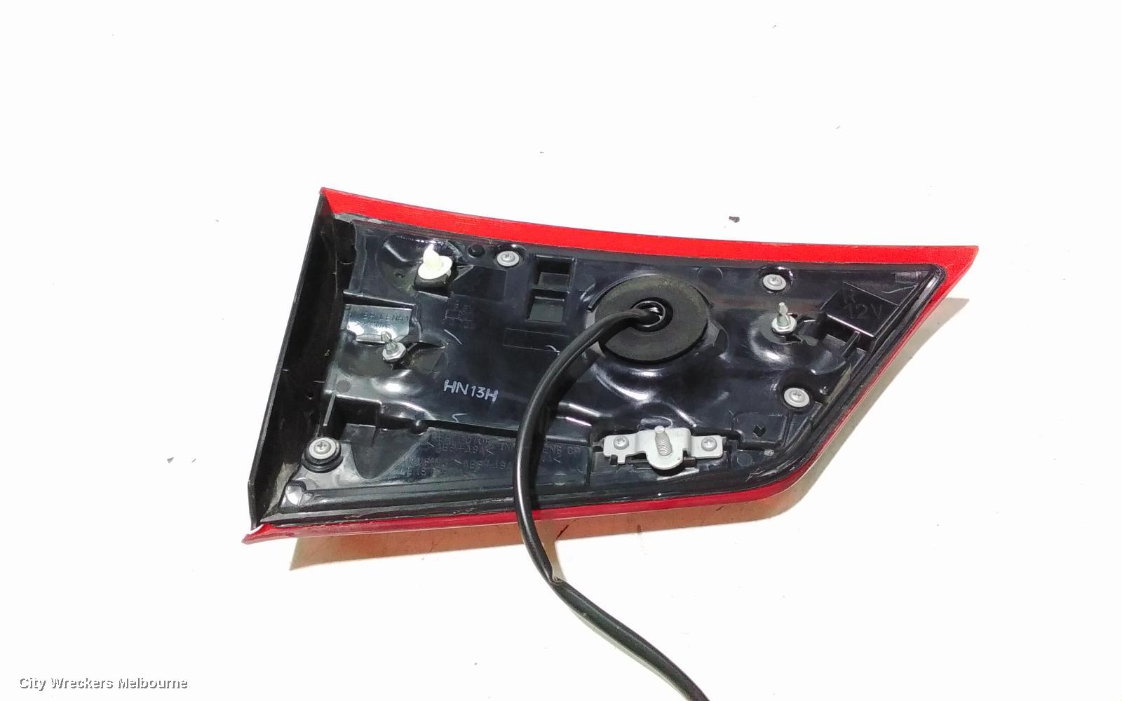 MITSUBISHI OUTLANDER REAR GARNISH, TAILGATE LAMP (RH SIDE), ZK-ZL, 01/2015 - 07/2021