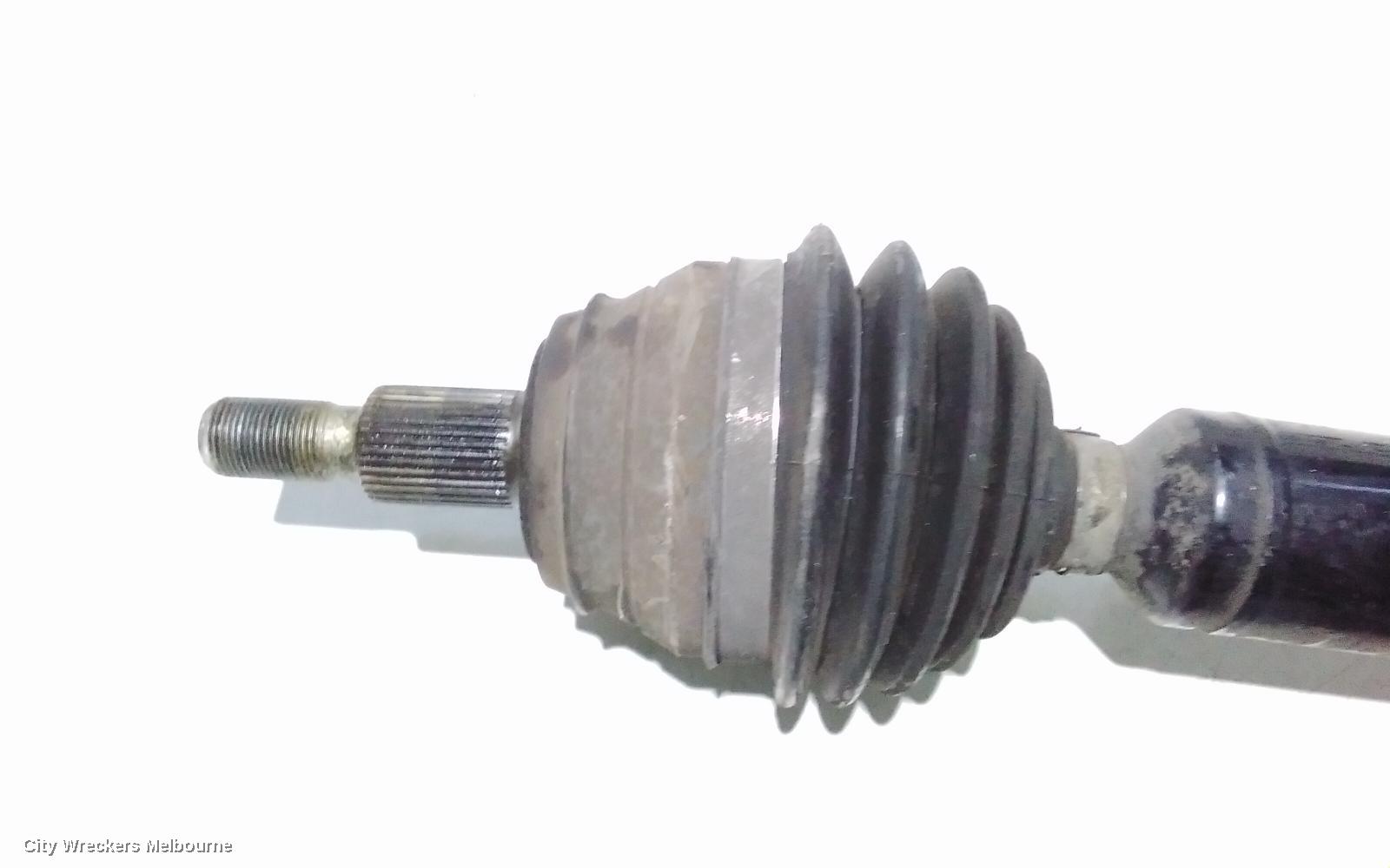 AUDI TT LEFT DRIVESHAFT, FRONT, FWD, AUTO/MANUAL T/M, PETROL, 2.0, BWA CODE, 8J, 09/2006 - 08/2010