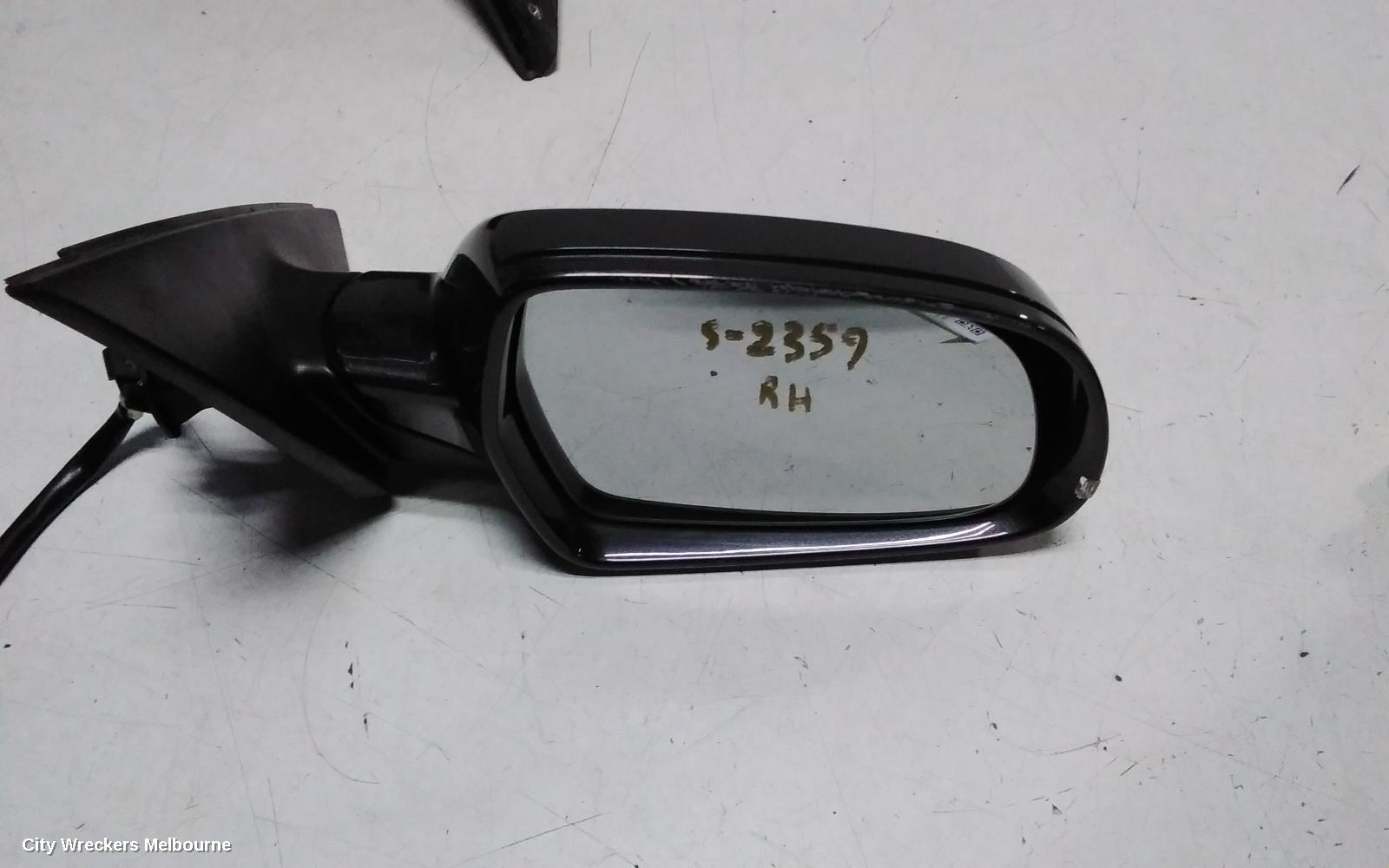 AUDI A4 RIGHT DOOR MIRROR, B8 8K, A4/S4, MANUAL FOLD, NO LANE CHANGE ASSIST TYPE, 2 PLUG (6/2 WIRE), 05/2009 - 01/2016