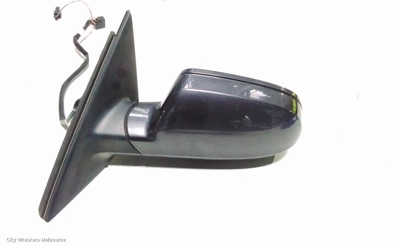 AUDI A4 LEFT DOOR MIRROR, B8 8K, A4/S4, MANUAL FOLD, NO LANE CHANGE ASSIST TYPE, 2 PLUG (6/2 WIRE), 05/2009 - 01/2016