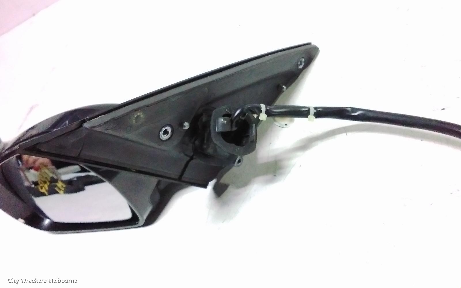 AUDI A4 LEFT DOOR MIRROR, B8 8K, A4/S4, MANUAL FOLD, NO LANE CHANGE ASSIST TYPE, 2 PLUG (6/2 WIRE), 05/2009 - 01/2016