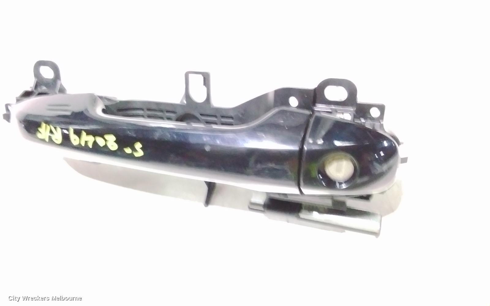 TOYOTA KLUGER DOOR HANDLE, OUTER, RH FRONT, NON KEYLESS ENTRY TYPE, GSU50/GSU55, 12/2013 - 02/2021