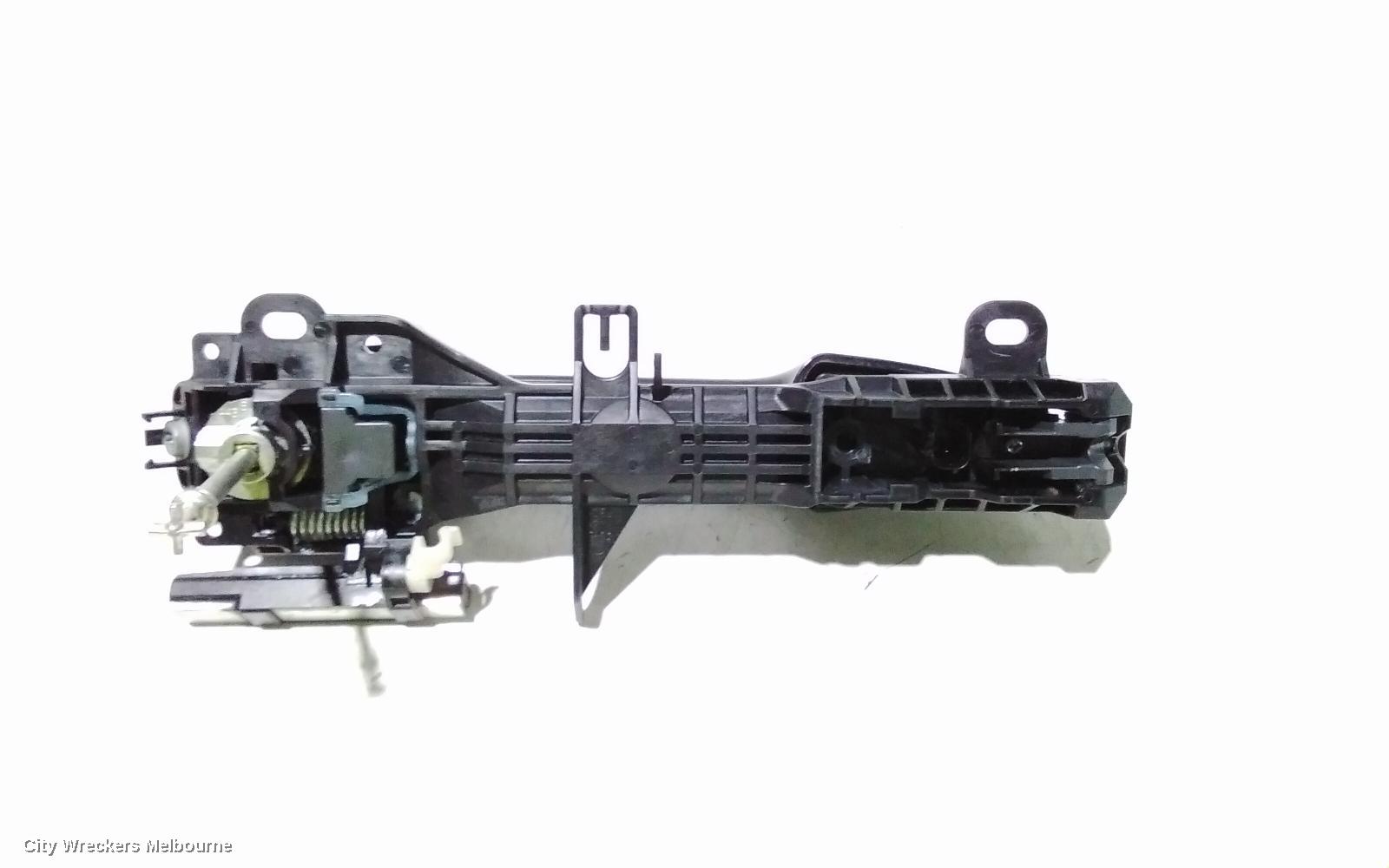 TOYOTA KLUGER DOOR HANDLE, OUTER, RH FRONT, NON KEYLESS ENTRY TYPE, GSU50/GSU55, 12/2013 - 02/2021