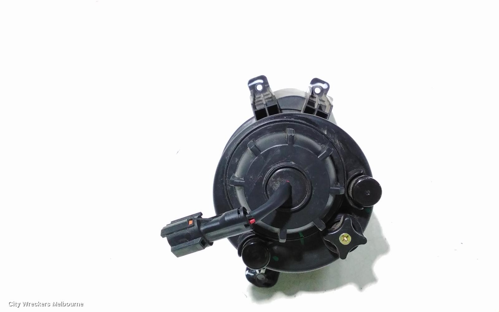 LDV G10 LEFT INDICATOR/FOG/SIDE, BUMPER FOGLAMP SURROUND, SV7A, WAGON, 04/2015 - 08/2022
