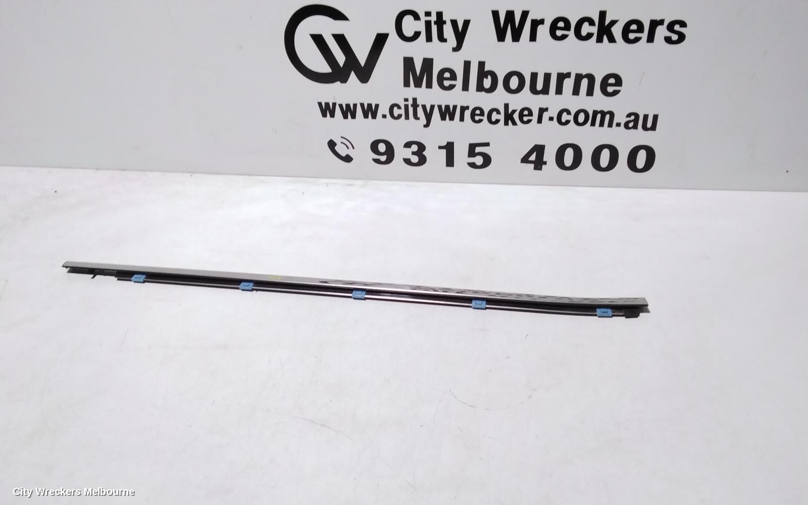 TOYOTA KLUGER DOOR MOULD, RHF CHROM MOULD: 107317, XU50 SERIES, 03/2014 - 02/2021