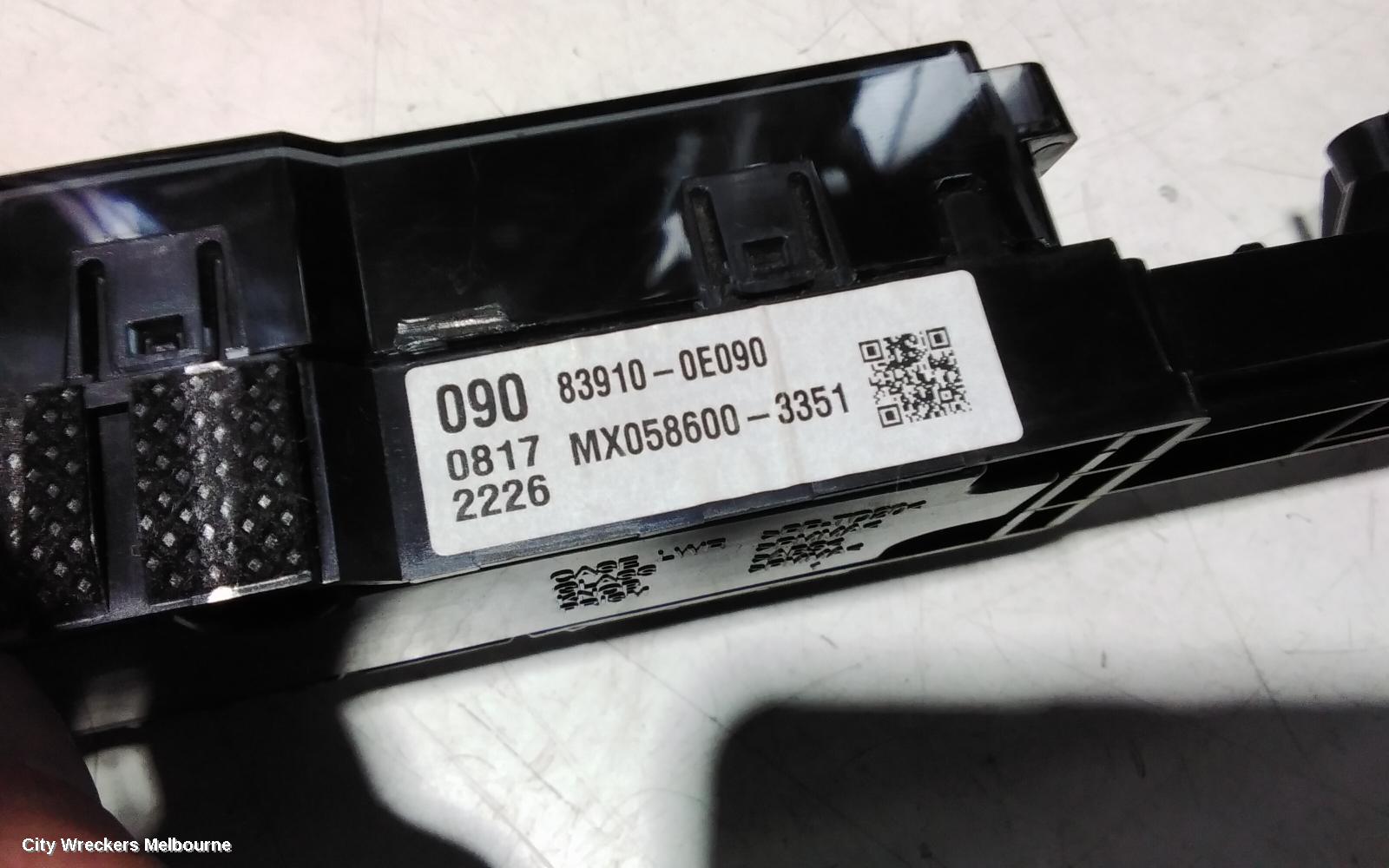 TOYOTA KLUGER CLOCK, XU50 SERIES, 03/2014 - 02/2021