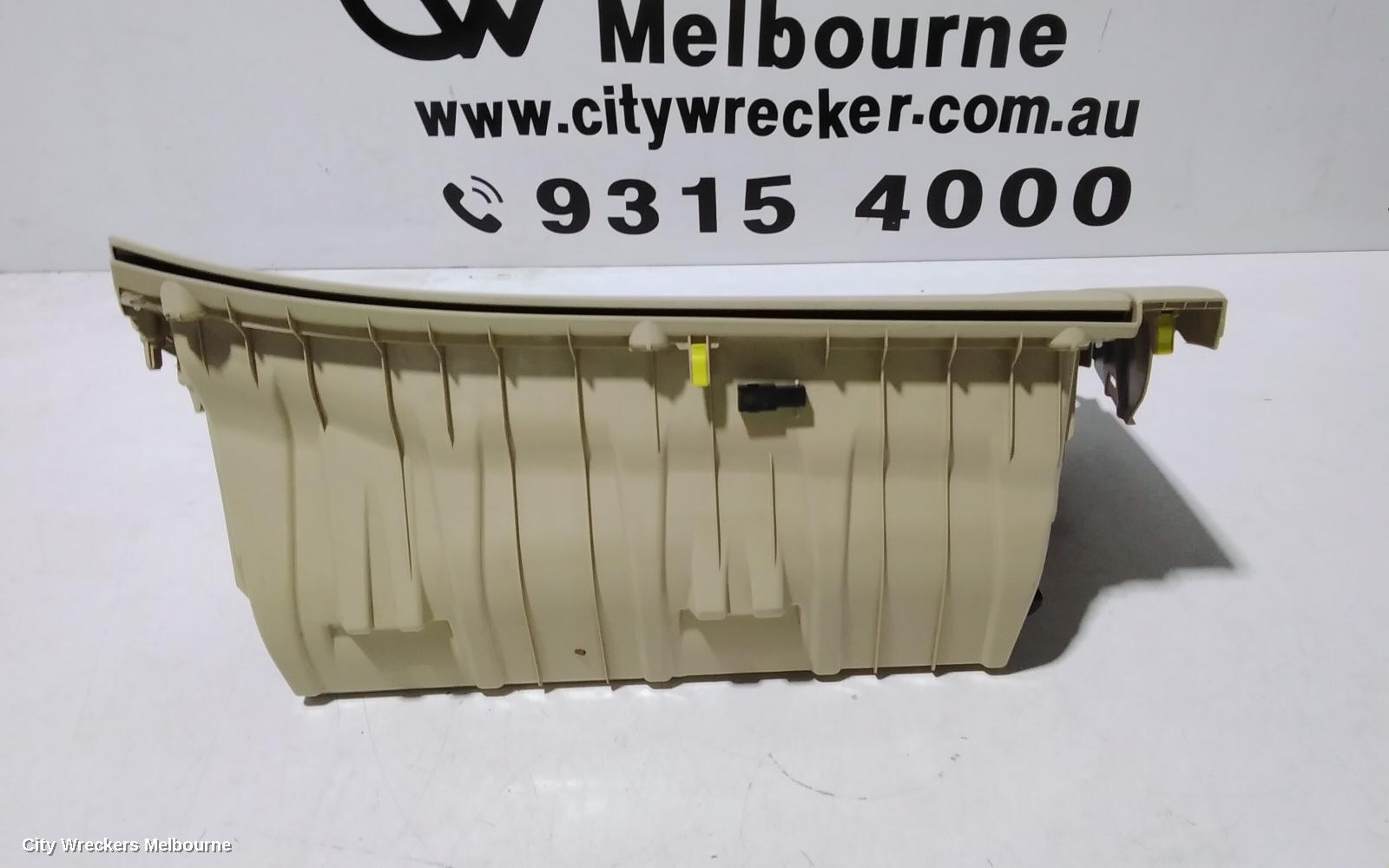 TOYOTA KLUGER GLOVE BOX, XU50 SERIES, 03/2014 - 02/2021