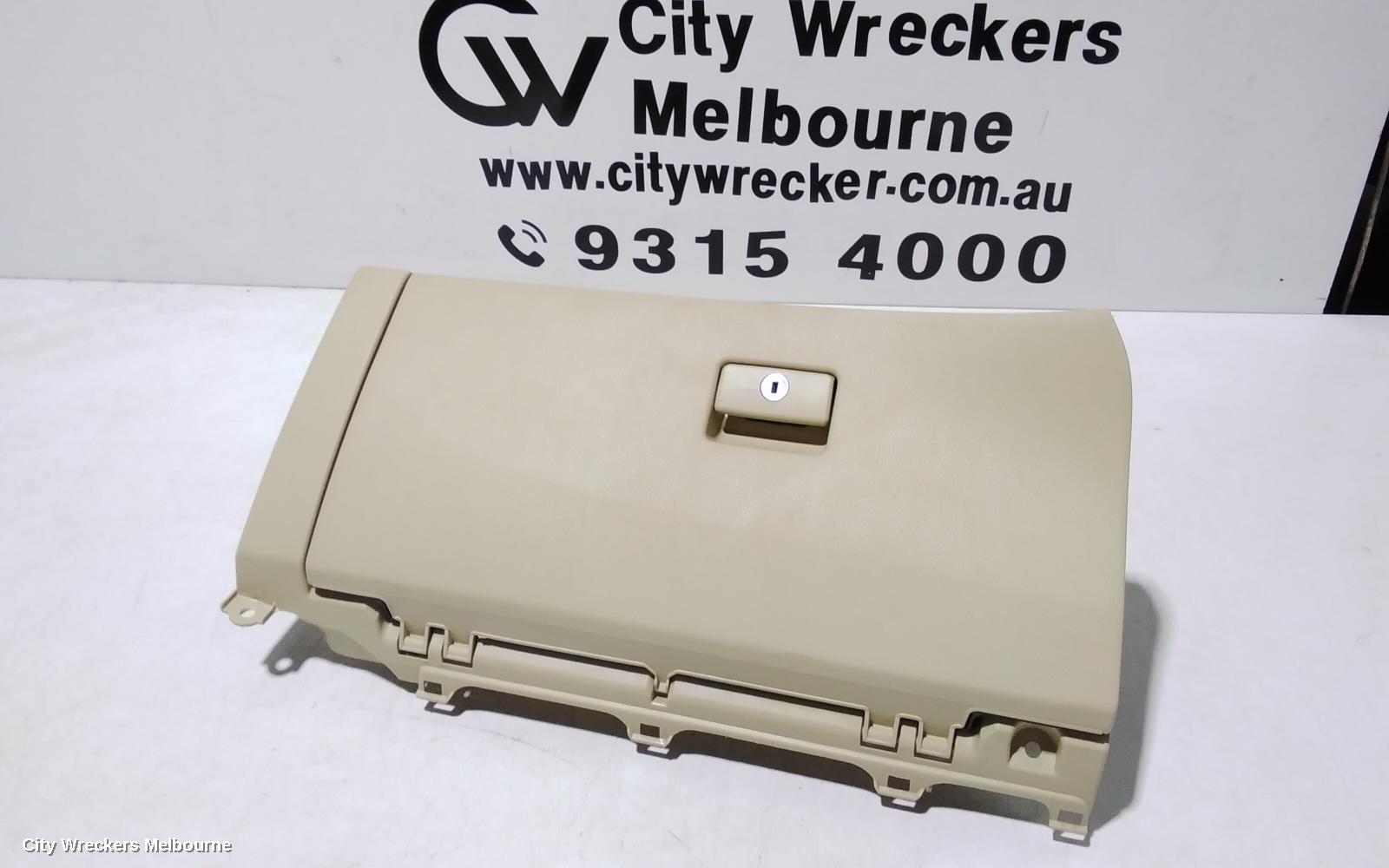 TOYOTA KLUGER GLOVE BOX, XU50 SERIES, 03/2014 - 02/2021