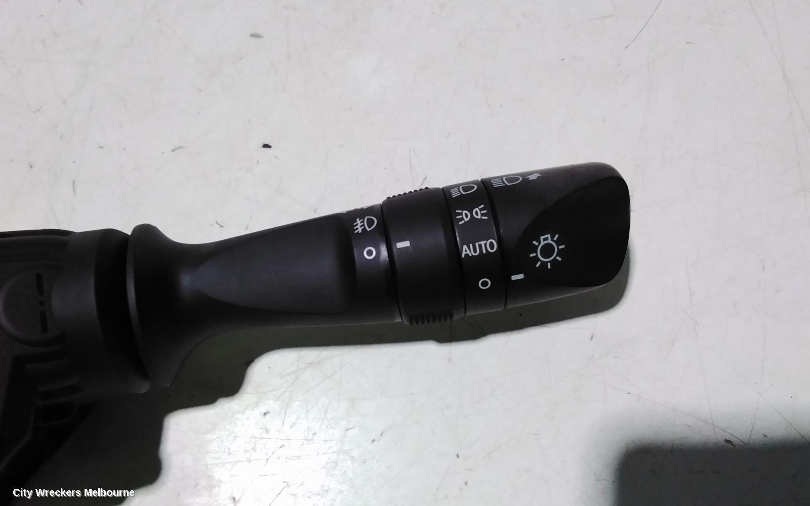 TOYOTA KLUGER COMBINATION SWITCH, FLASHER SWITCH, GSU50/GSU55, 12/2013 - 02/2021