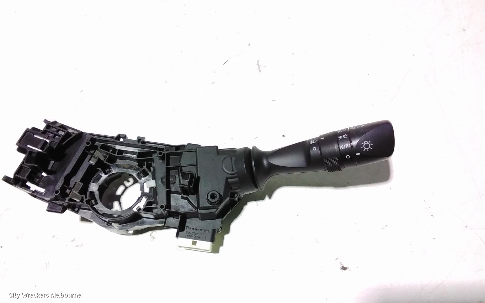 TOYOTA KLUGER COMBINATION SWITCH, FLASHER SWITCH, GSU50/GSU55, 12/2013 - 02/2021