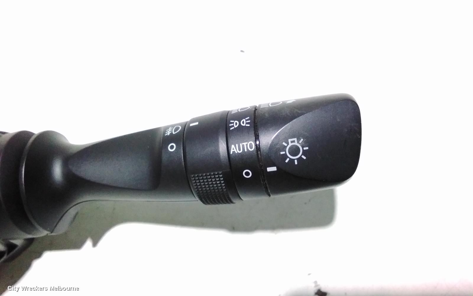 TOYOTA KLUGER COMBINATION SWITCH, FLASHER SWITCH, GSU50/GSU55, 12/2013 - 02/2021