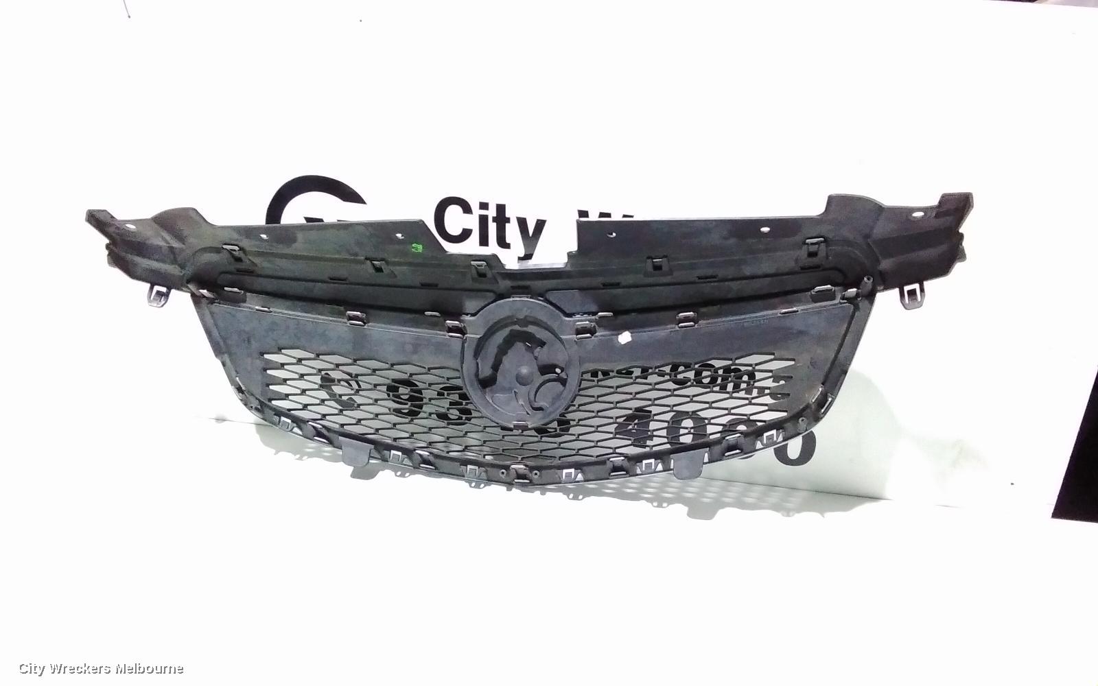 HOLDEN CRUZE GRILLE, RADIATOR GRILLE, JH, SEDAN/HATCH, SRI/SRI-V/Z SERIES, NO BADGE, 05/2013 - 12/2014