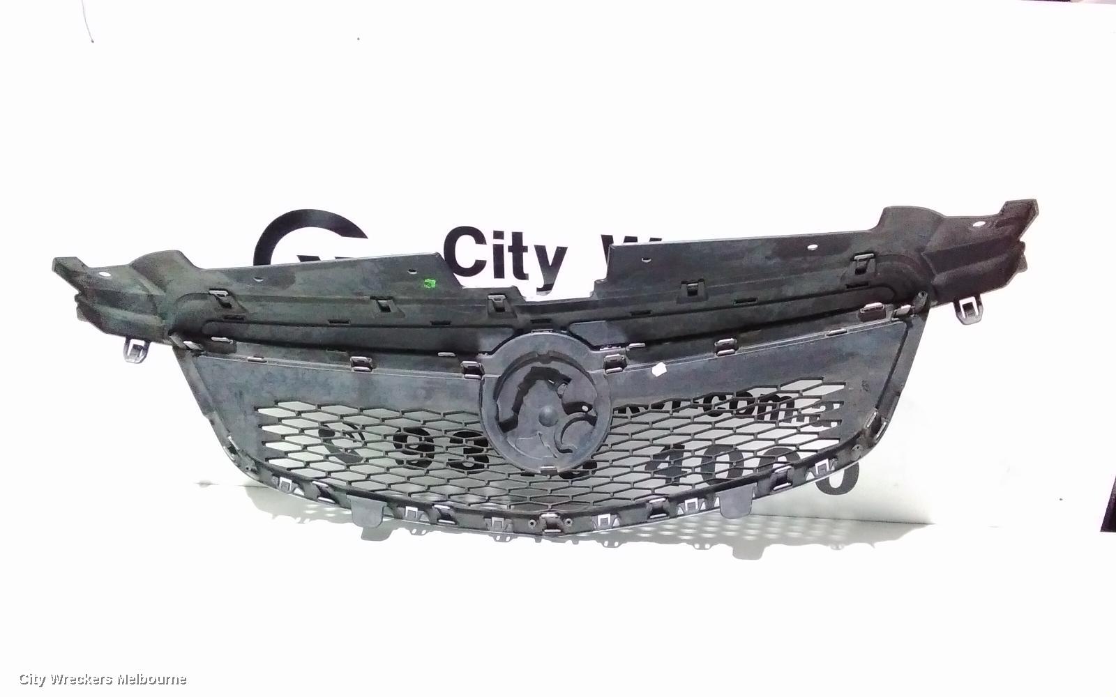 HOLDEN CRUZE GRILLE, RADIATOR GRILLE, JH, SEDAN/HATCH, SRI/SRI-V/Z SERIES, NO BADGE, 05/2013 - 12/2014