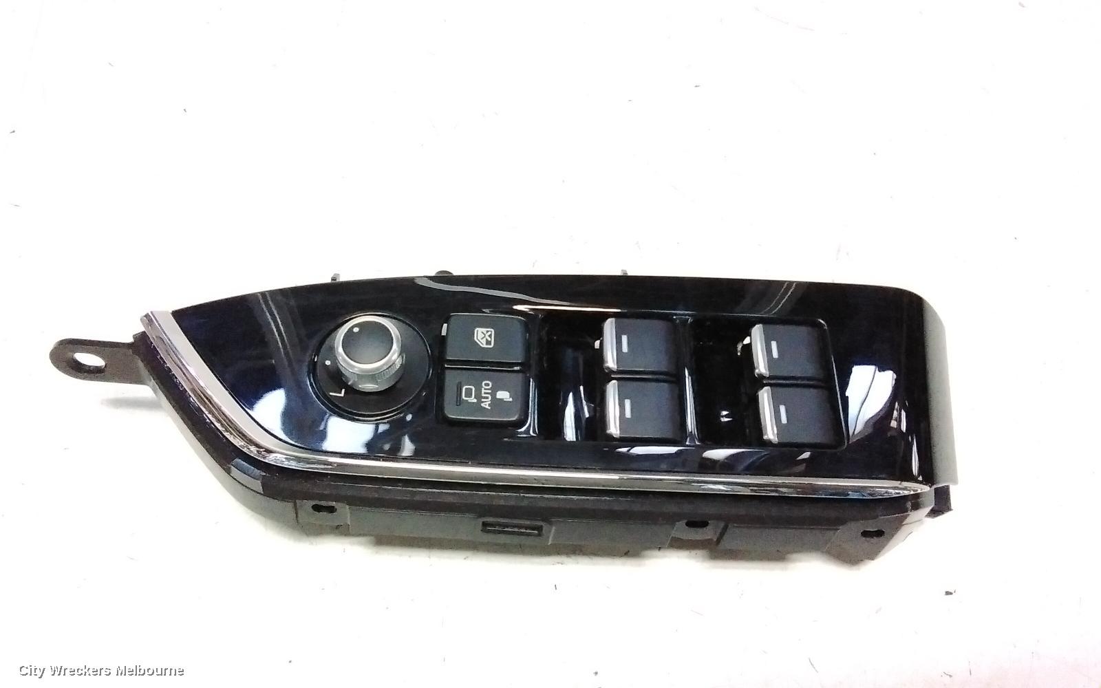 MAZDA CX8 PWR DR WIND SWITCH, RH FRONT (MASTER SWITCH), KG, 05/2018 ONWARDS