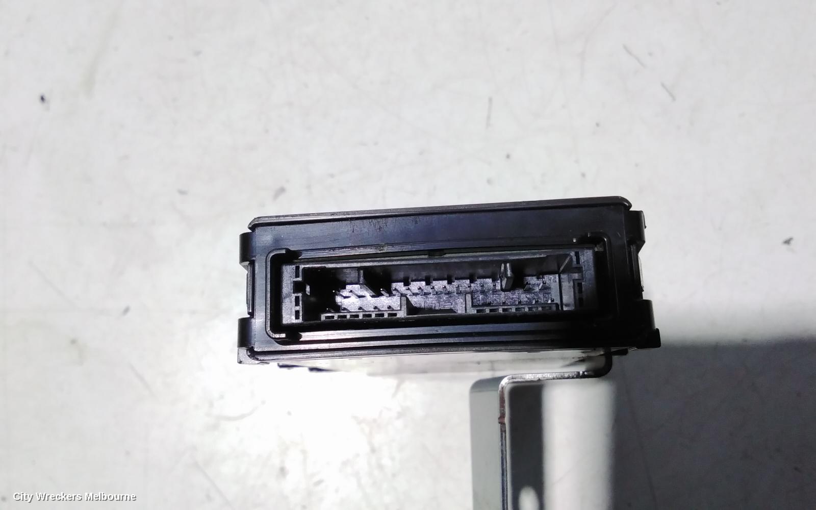 TOYOTA HIACE, 300 SERIES, 02/2019 ONWARDS, 89100-26010 COMPUTER ASSY, NETWORK GATEWAY: 107442
