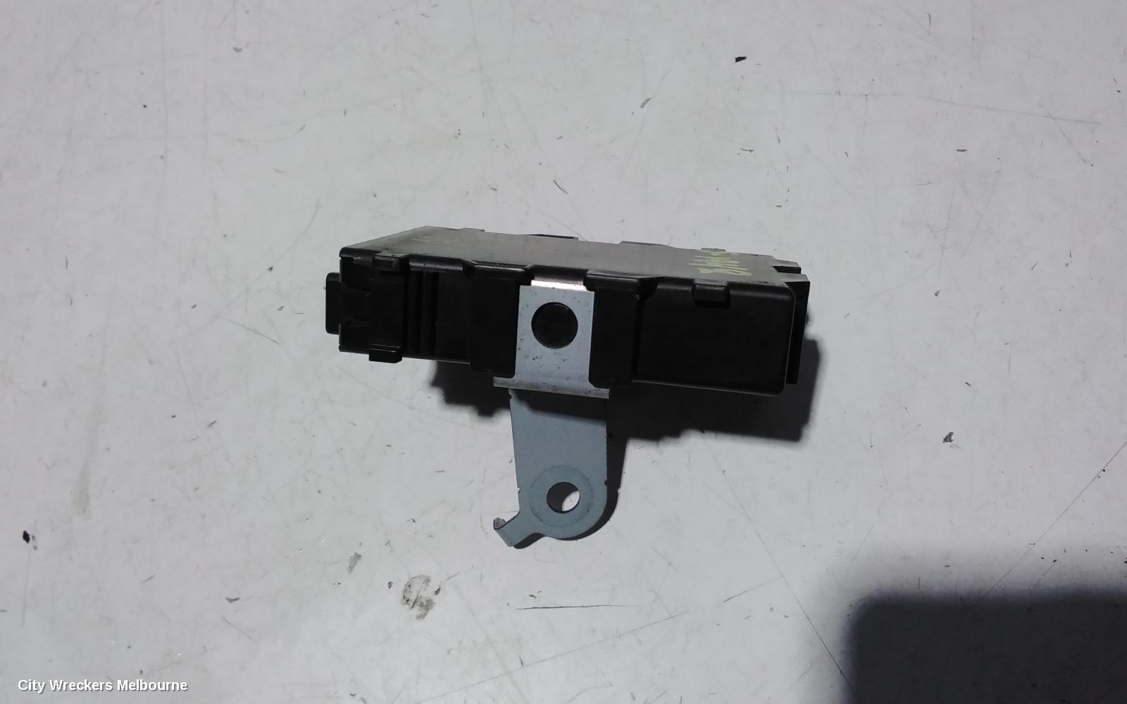 TOYOTA HIACE, 300 SERIES, 02/2019 ONWARDS, 89100-26010 COMPUTER ASSY, NETWORK GATEWAY: 107442