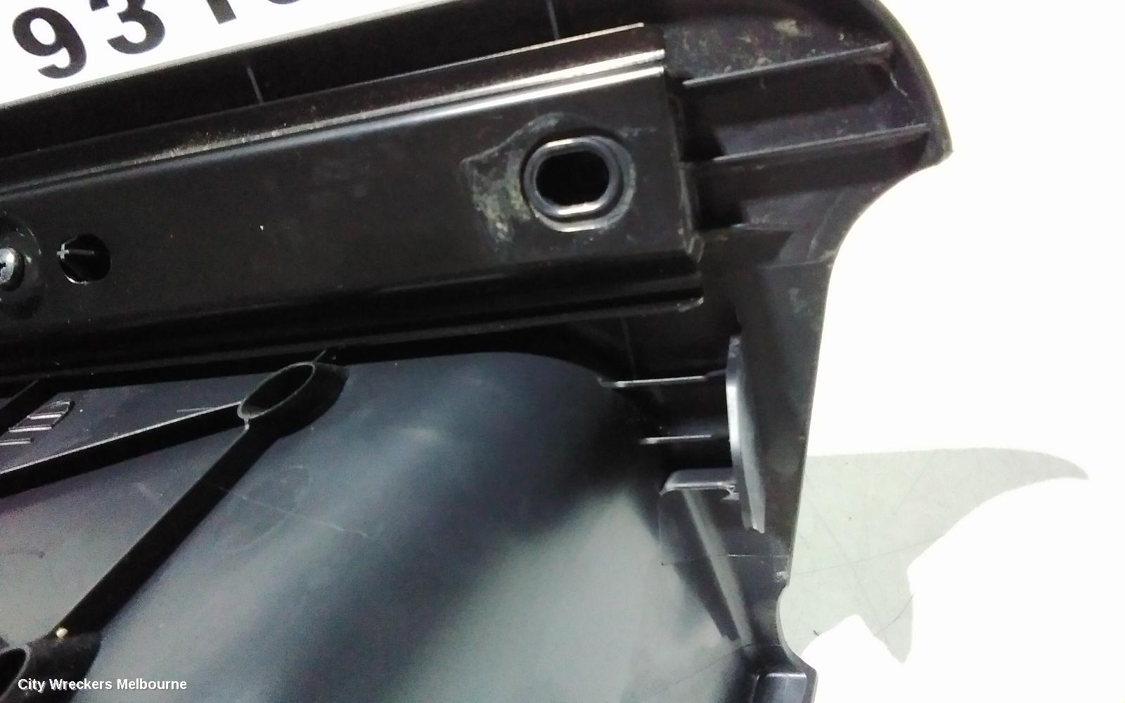 TOYOTA HIACE SIDE STEP/SKIRT, 300 SERIES, 02/2019 ONWARDS
