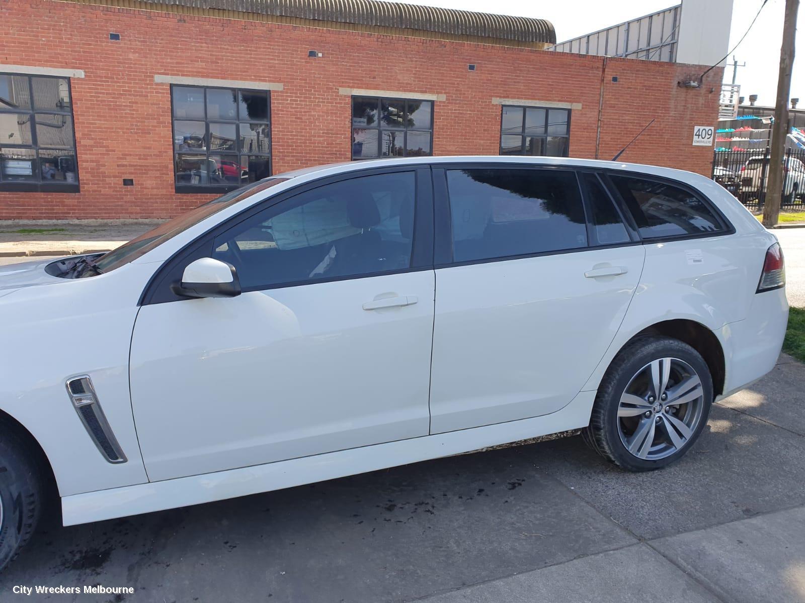 HOLDEN COMMODORE RADIO/CD/DVD/SAT/TV, DISPLAY SCREEN, 8IN SAT NAV TYPE, VF, 05/2013 - 12/2017