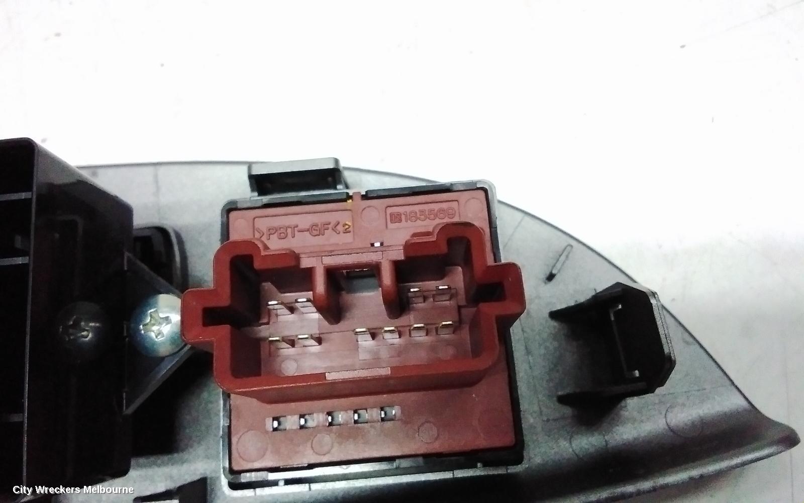 MITSUBISHI ASX PWR DR WIND SWITCH, RH FRONT (MASTER SWITCH), XB-XD, 07/2013 ONWARDS