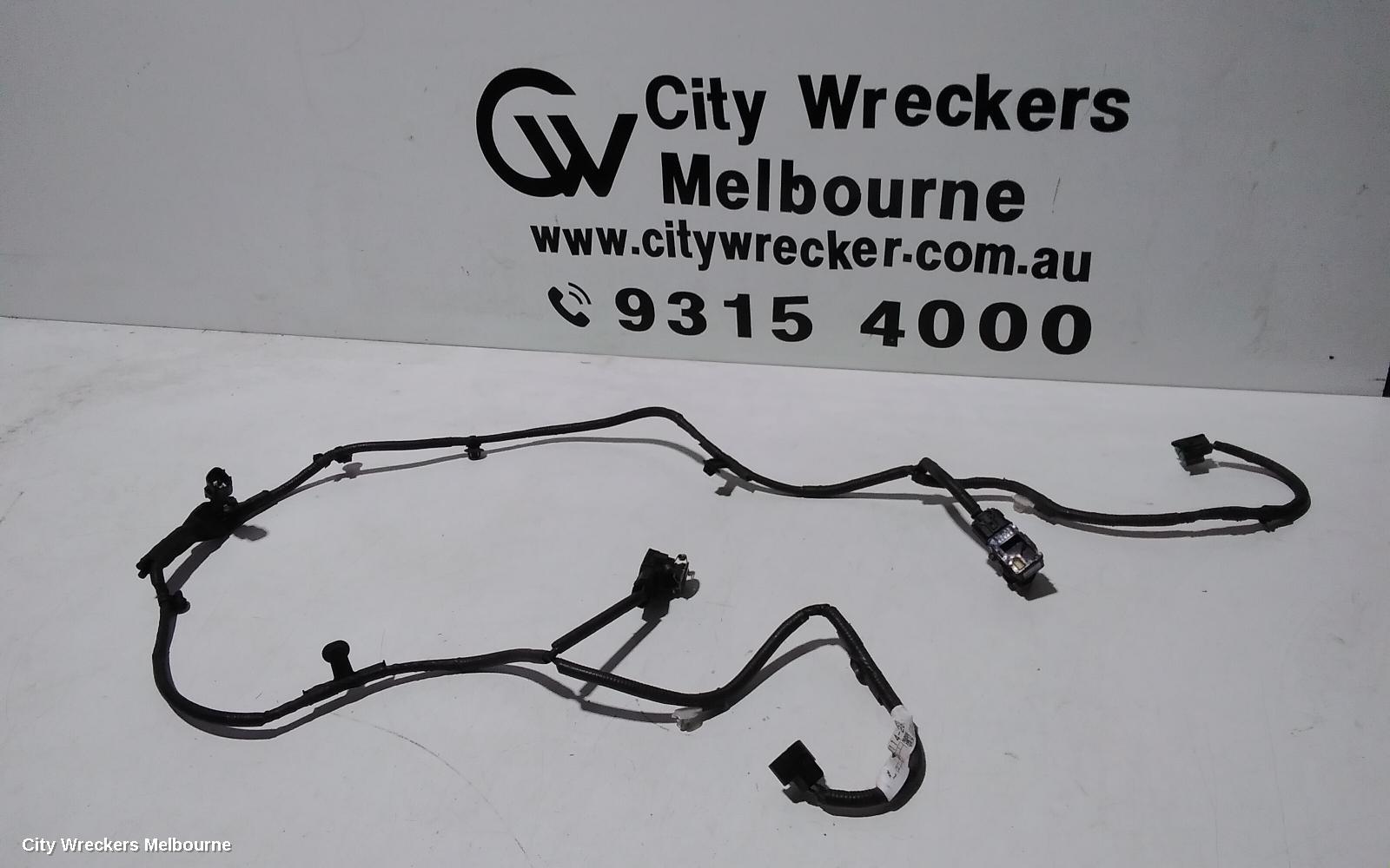TOYOTA TARAGO, XR50, 03/2006 - 06/2020, 2 CRASH SENSORS WITHG WIRING LOOM: 107468