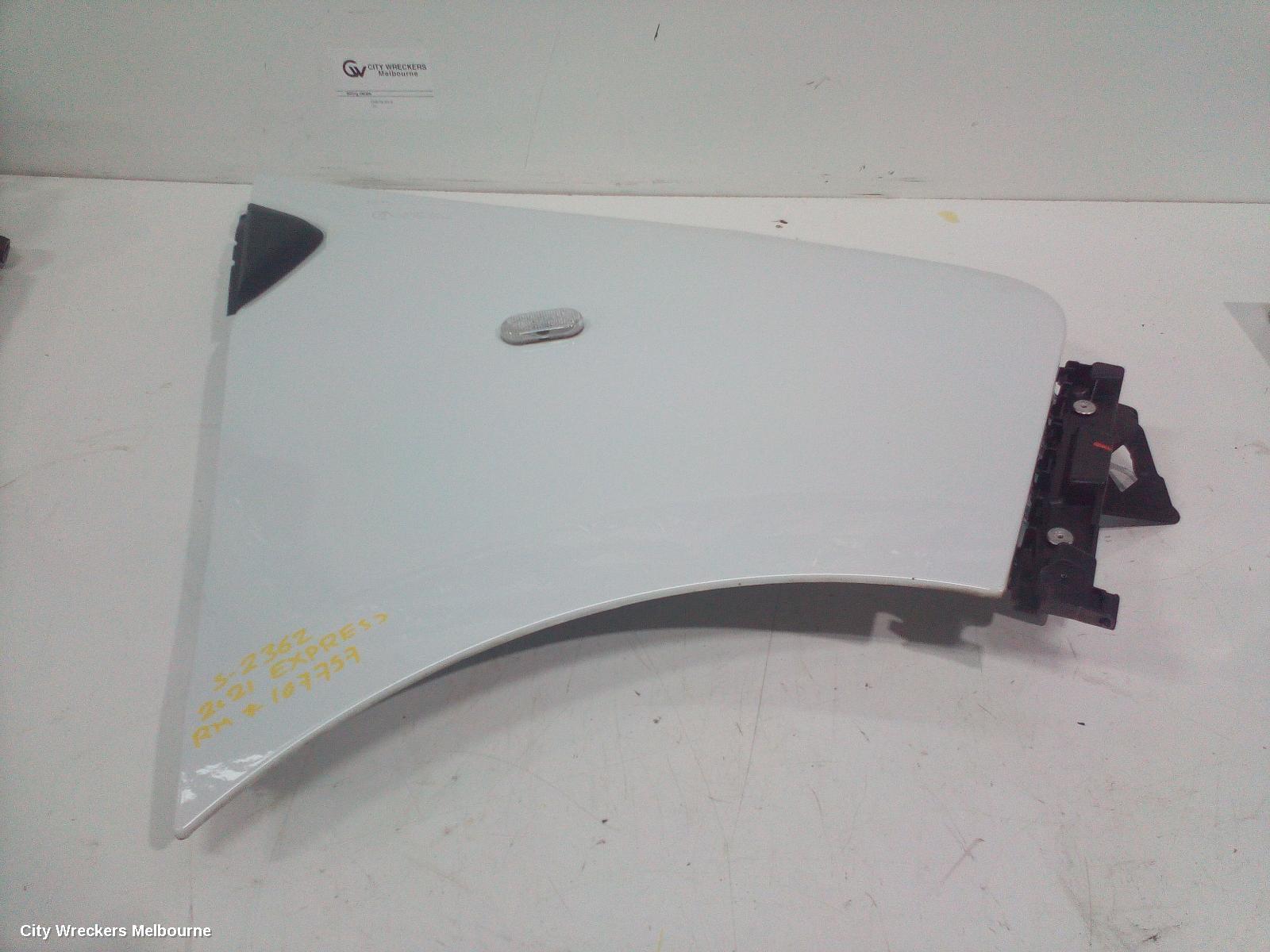 MITSUBISHI EXPRESS RIGHT GUARD, SN, 03/2020 - 12/2022