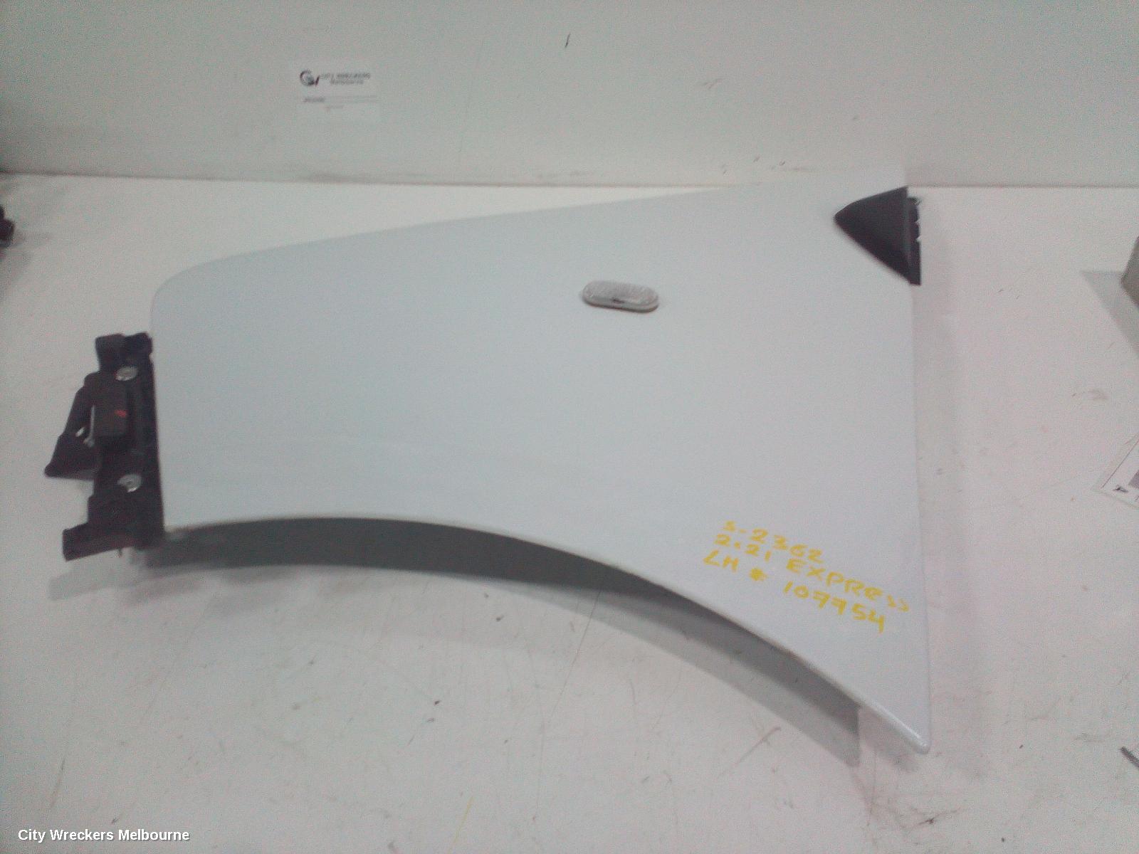 MITSUBISHI EXPRESS LEFT GUARD, SN, 03/2020 - 12/2022