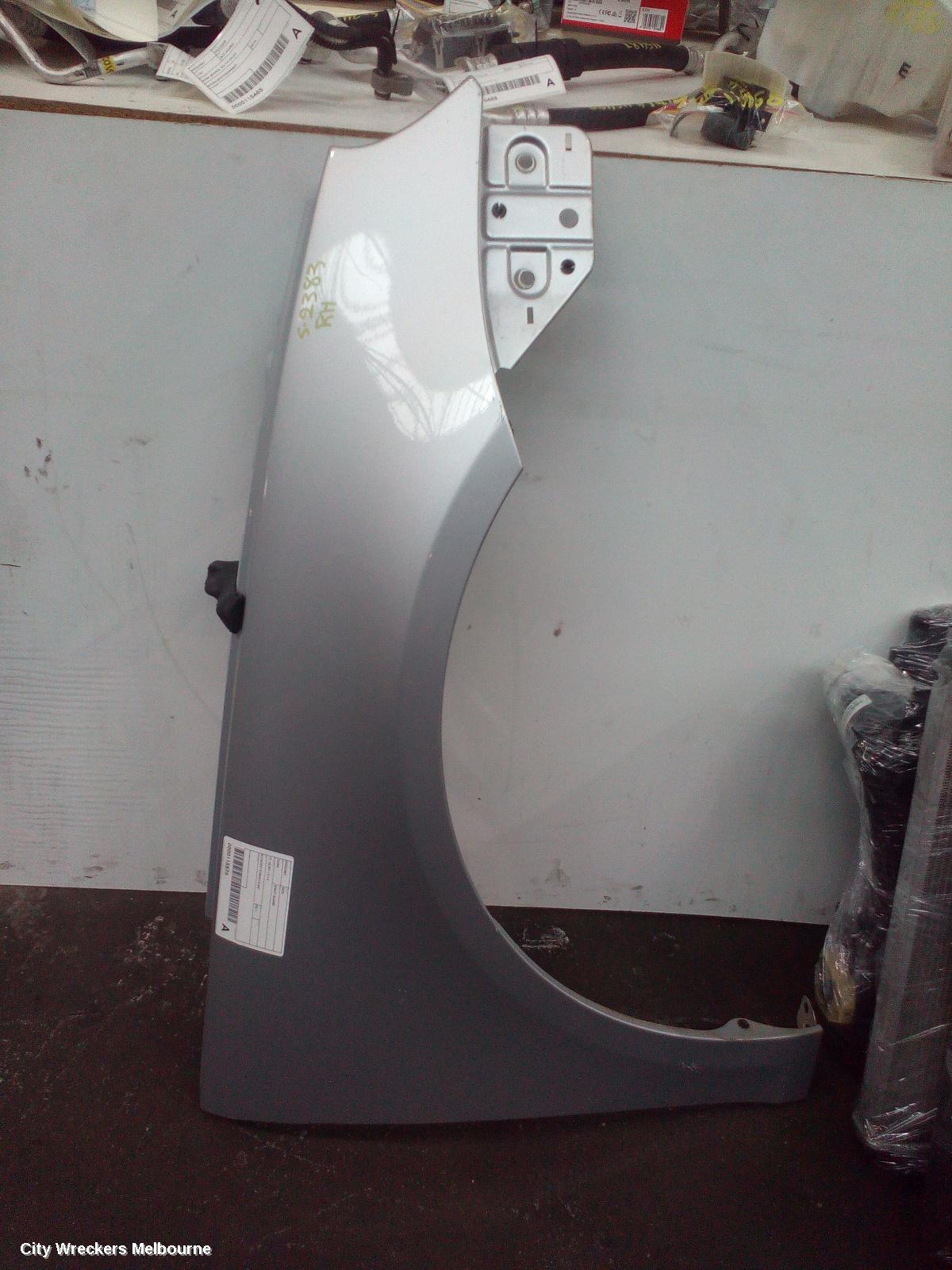 VOLKSWAGEN EOS RIGHT GUARD, 1F, 02/2007 - 12/2014