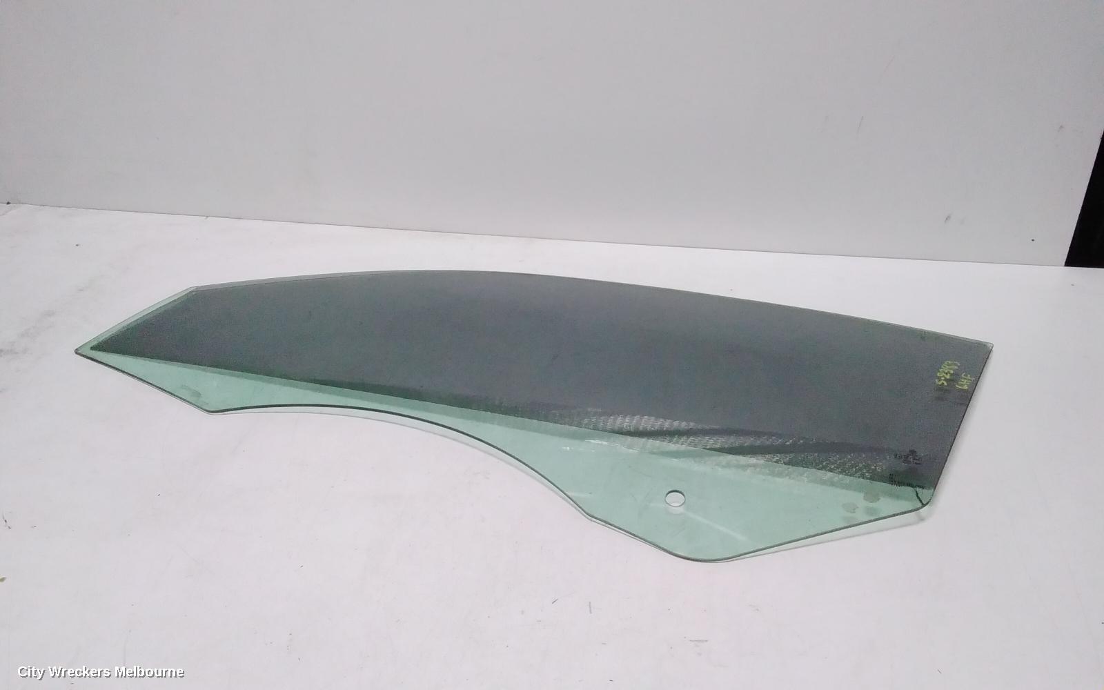 VOLKSWAGEN EOS LEFT FRONT DOOR WINDOW, 1F, 02/2007 - 12/2014