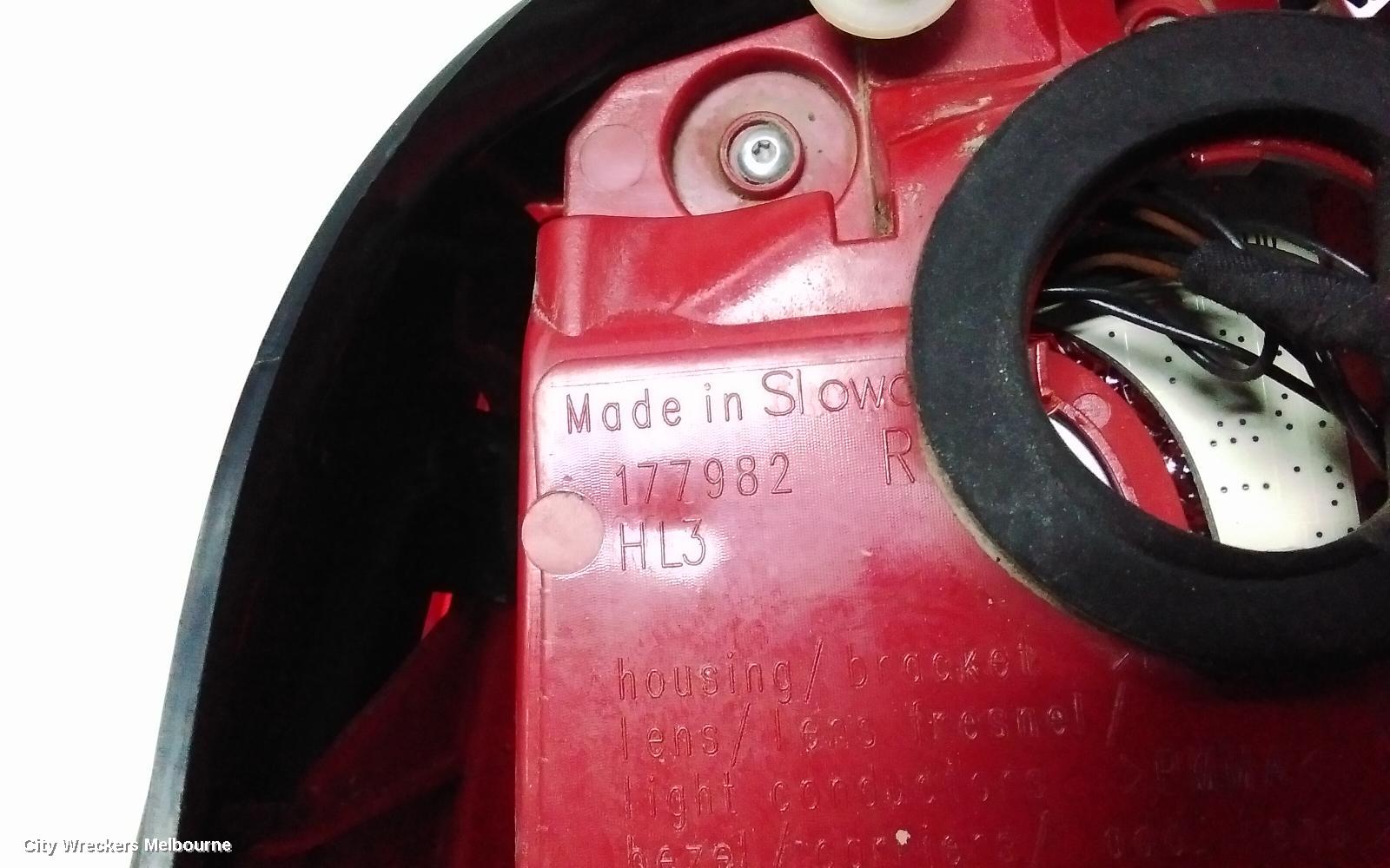 VOLKSWAGEN EOS RIGHT TAILLIGHT, 1F, 03/2011 - 12/2014