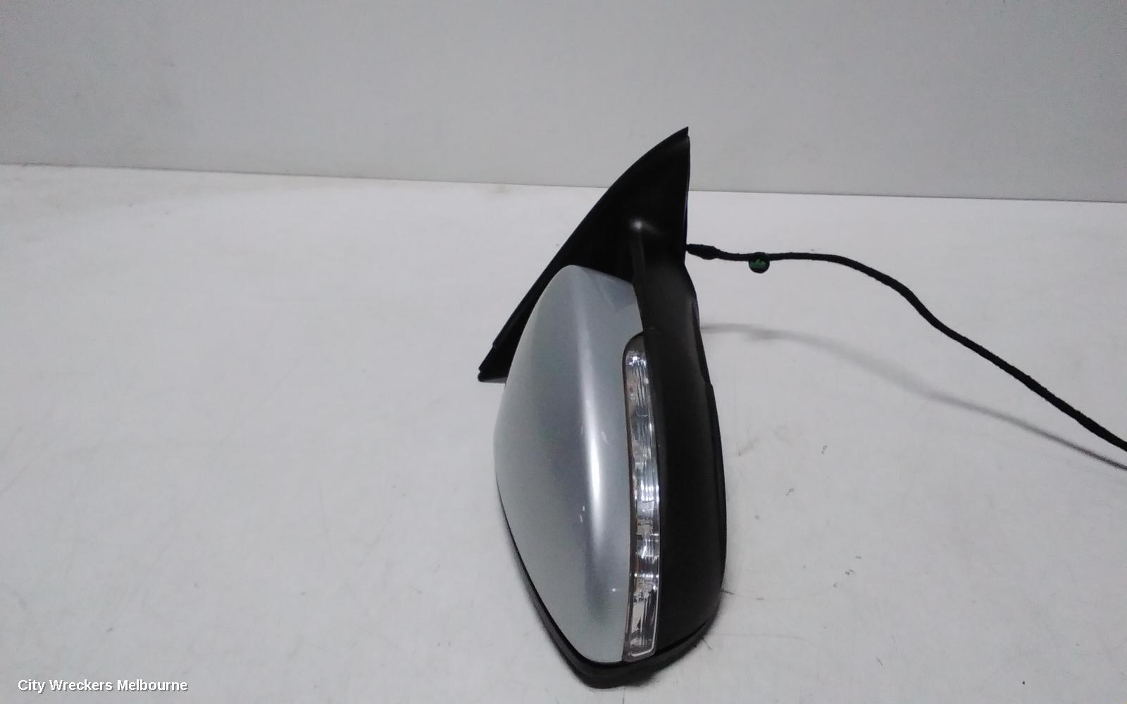 VOLKSWAGEN JETTA RIGHT DOOR MIRROR, 1B, POWER FOLD (6XP CODE), 02/2011 - 10/2014