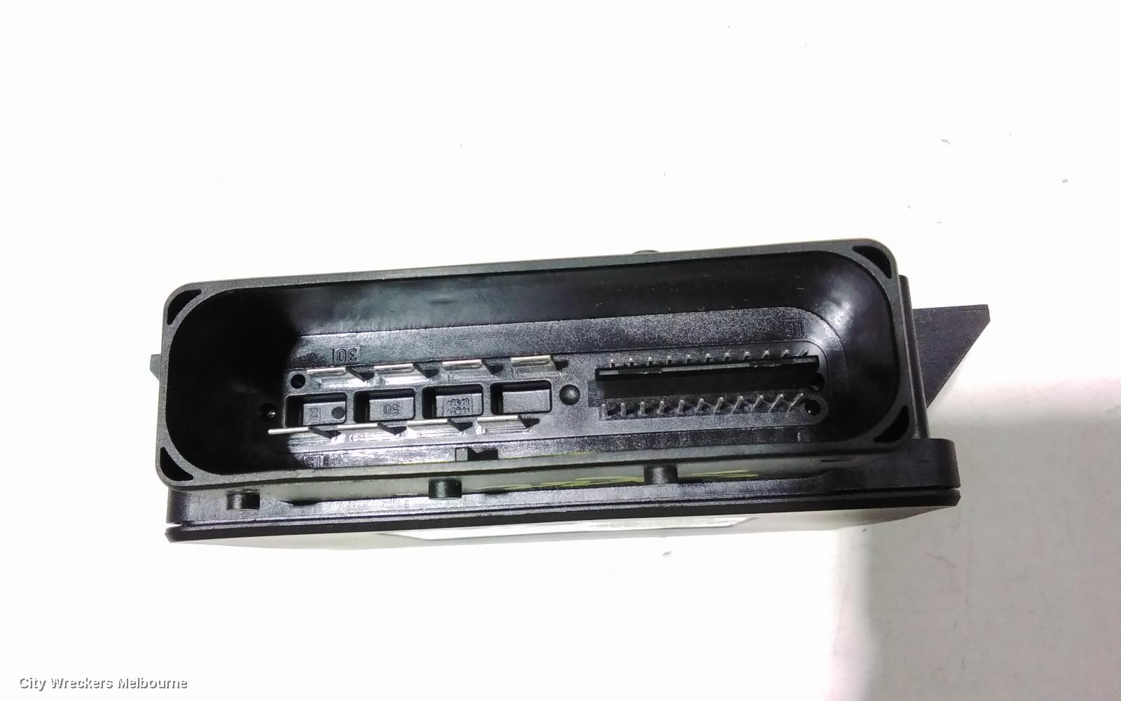 LAND ROVER RANGEROVER EVOQUE, L538, 11/2011 - 01/2019, BJ32-14C168AF DOOR CONTROL MODULE ECU: 107698
