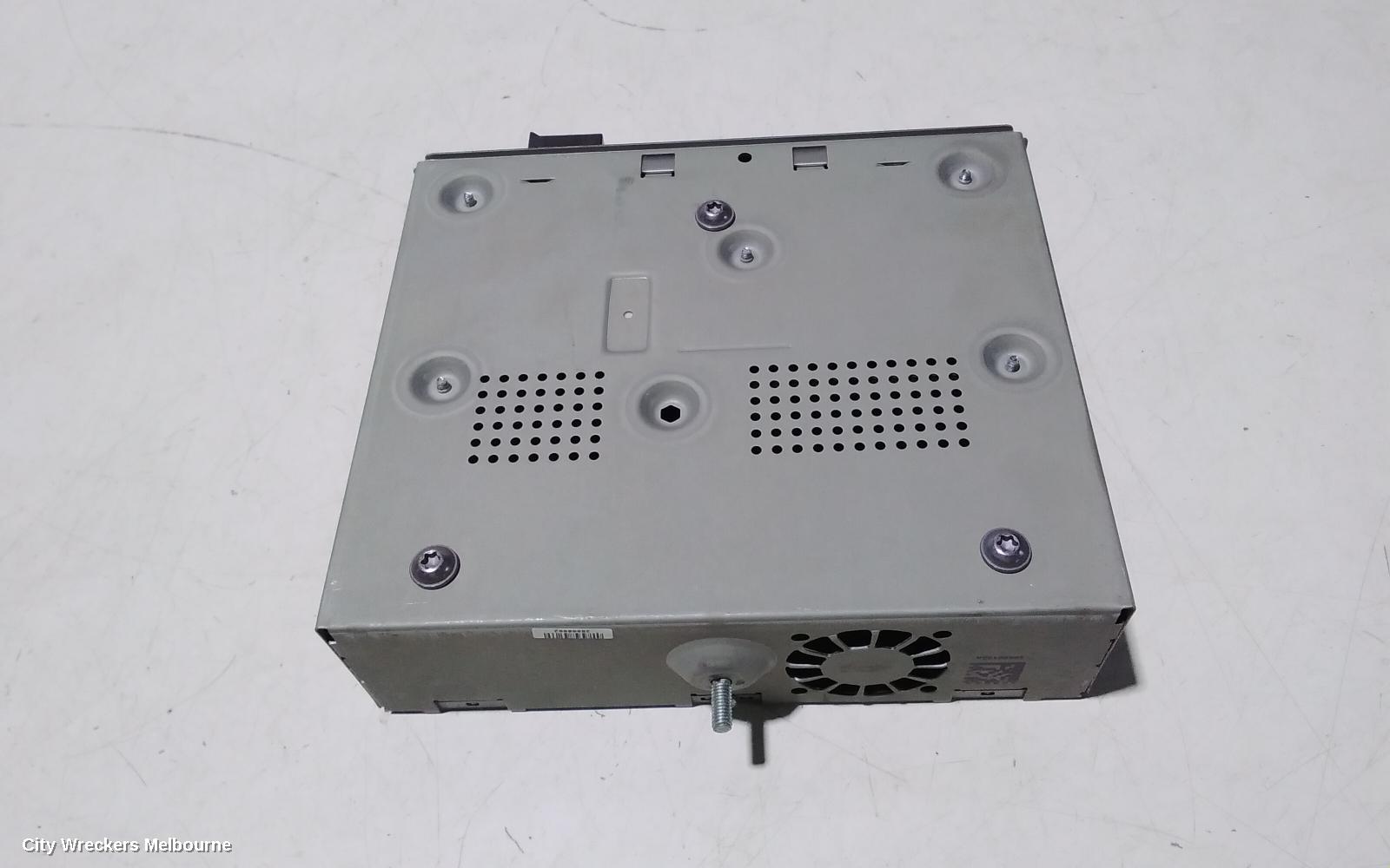 MERCEDES CLA CLASS RADIO/CD/DVD/SAT/TV, TUNERBOX, C117/X117, 10/2013 - 01/2019