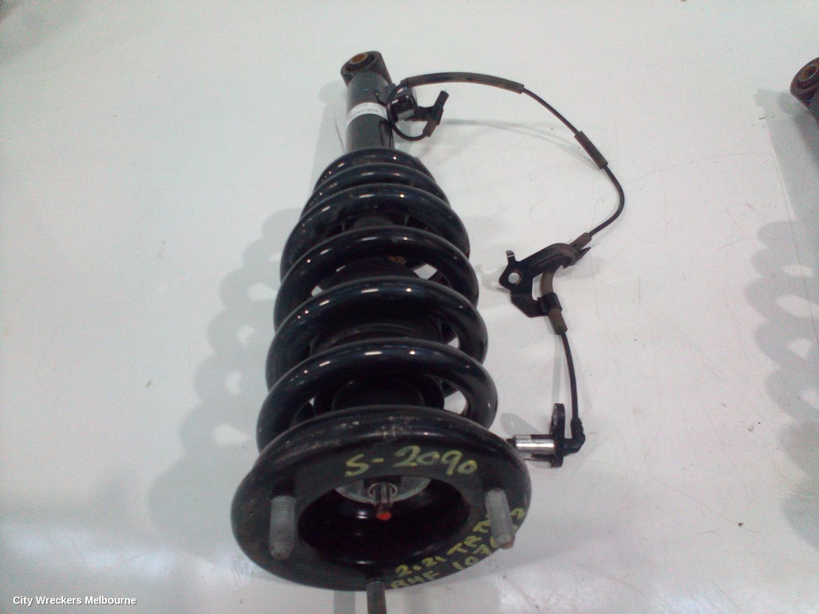 MITSUBISHI TRITON RIGHT FRONT STRUT, MQ-MR, 03/2015 - 10/2023