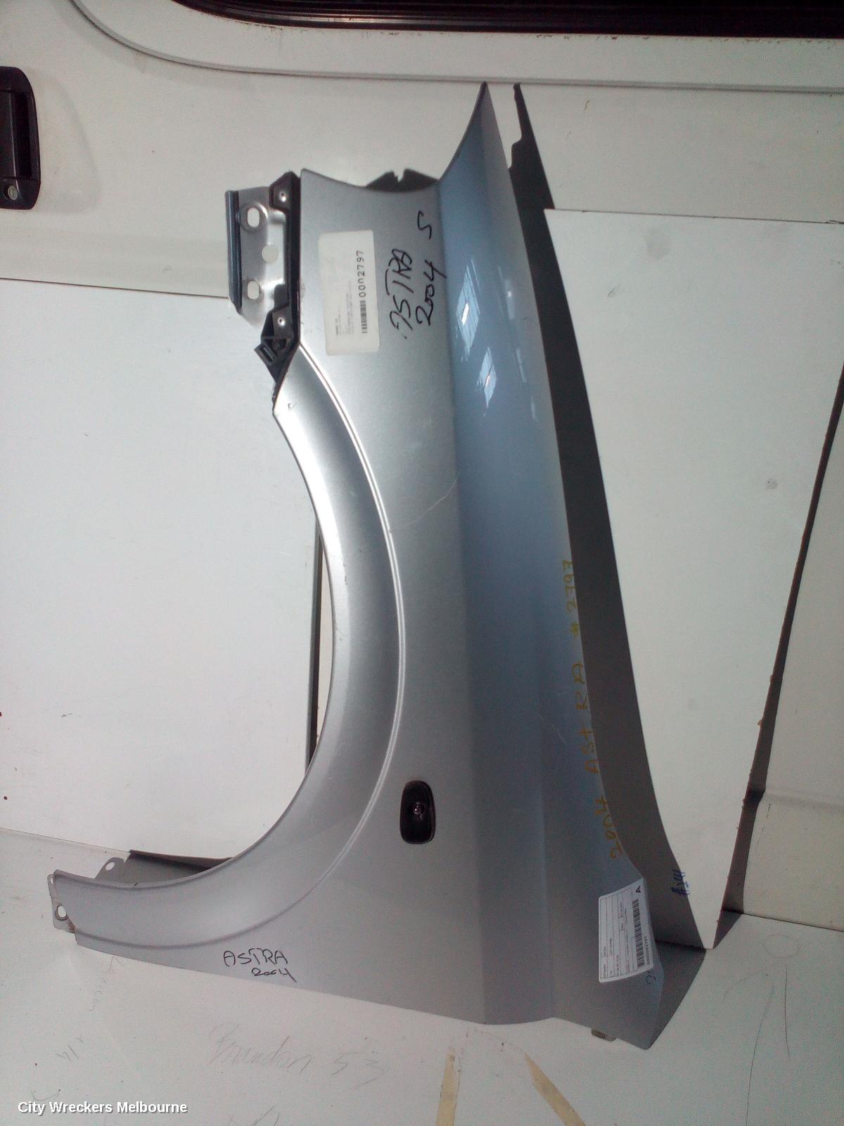 HOLDEN ASTRA LEFT GUARD, TS, 08/1998 - 10/2006