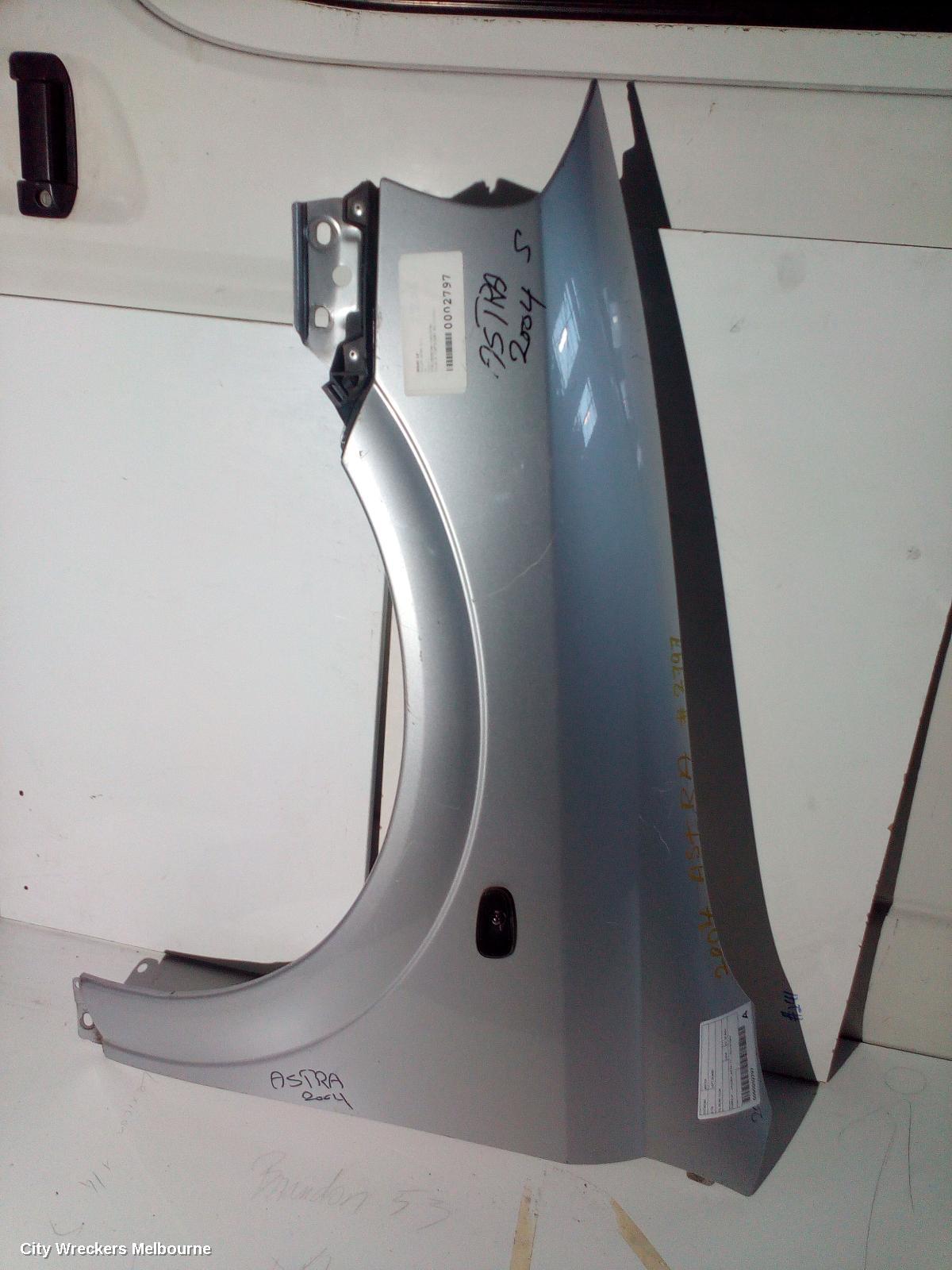 HOLDEN ASTRA LEFT GUARD, TS, 08/1998 - 10/2006