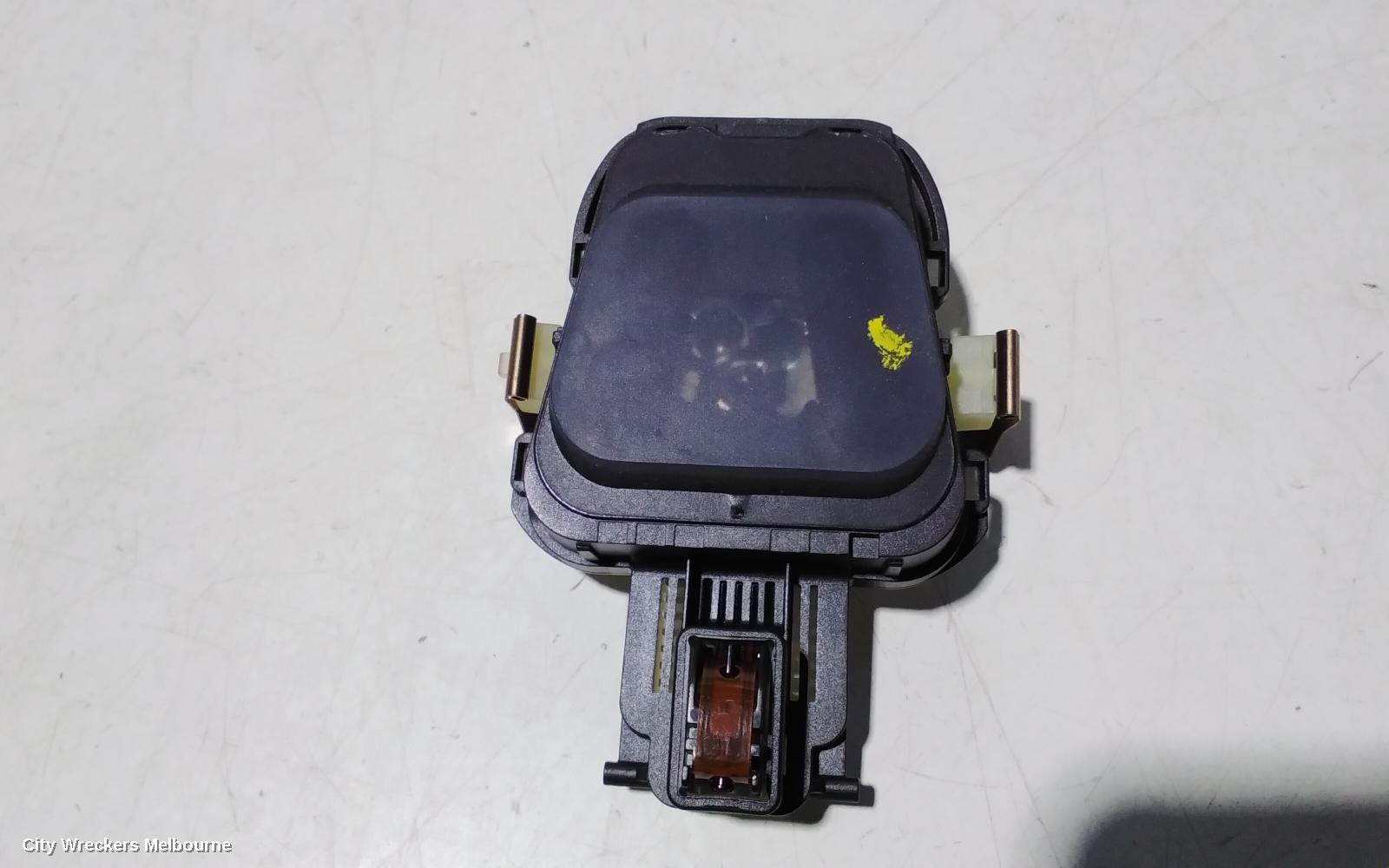 MERCEDES CLA CLASS, C117, 10/2013 - 02/2019, RAIN / LIGHT SENSOR MODULE A2469002603: 107667