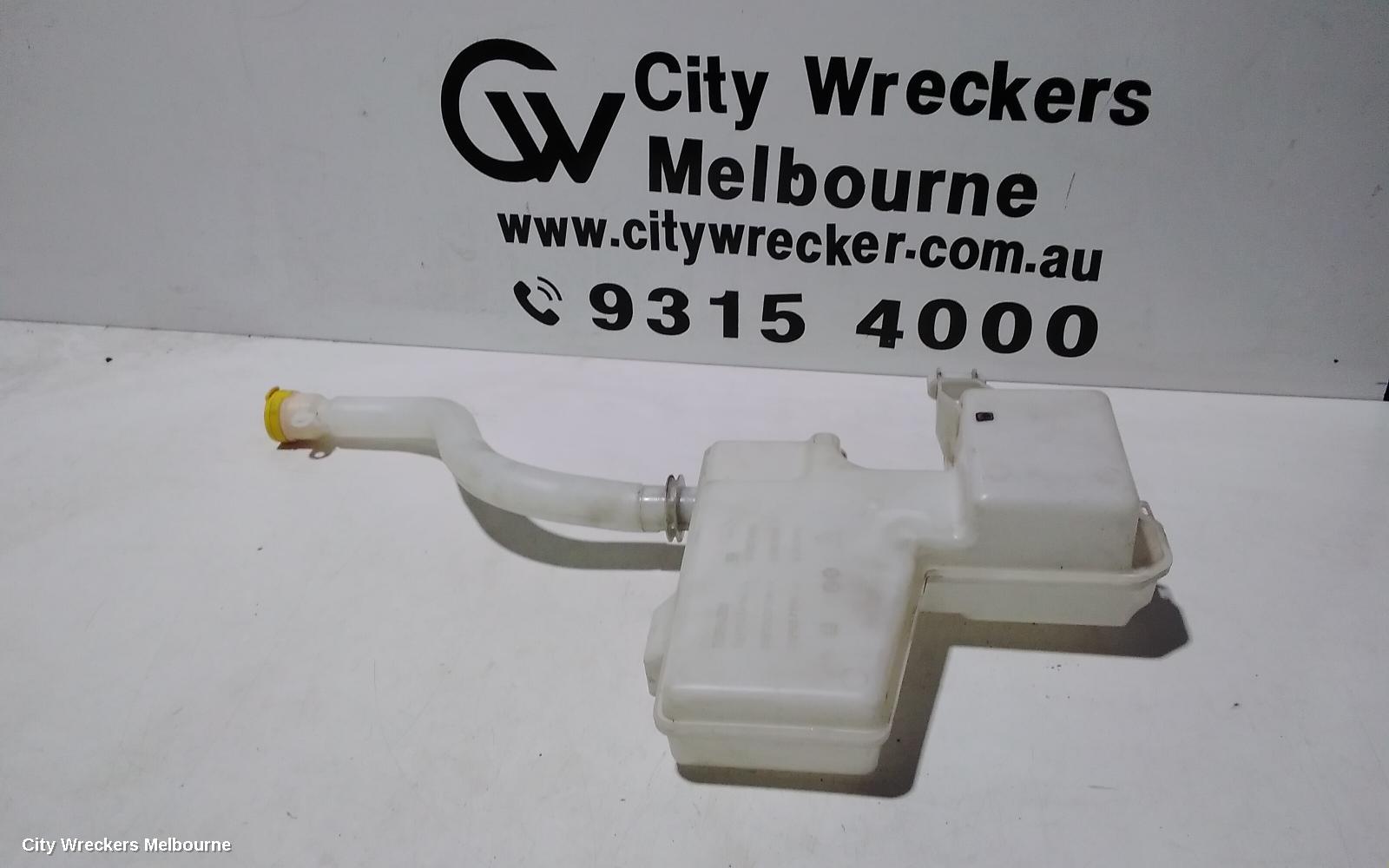 MITSUBISHI EXPRESS WASHER BOTTLE, SN, 03/2020 - 12/2022