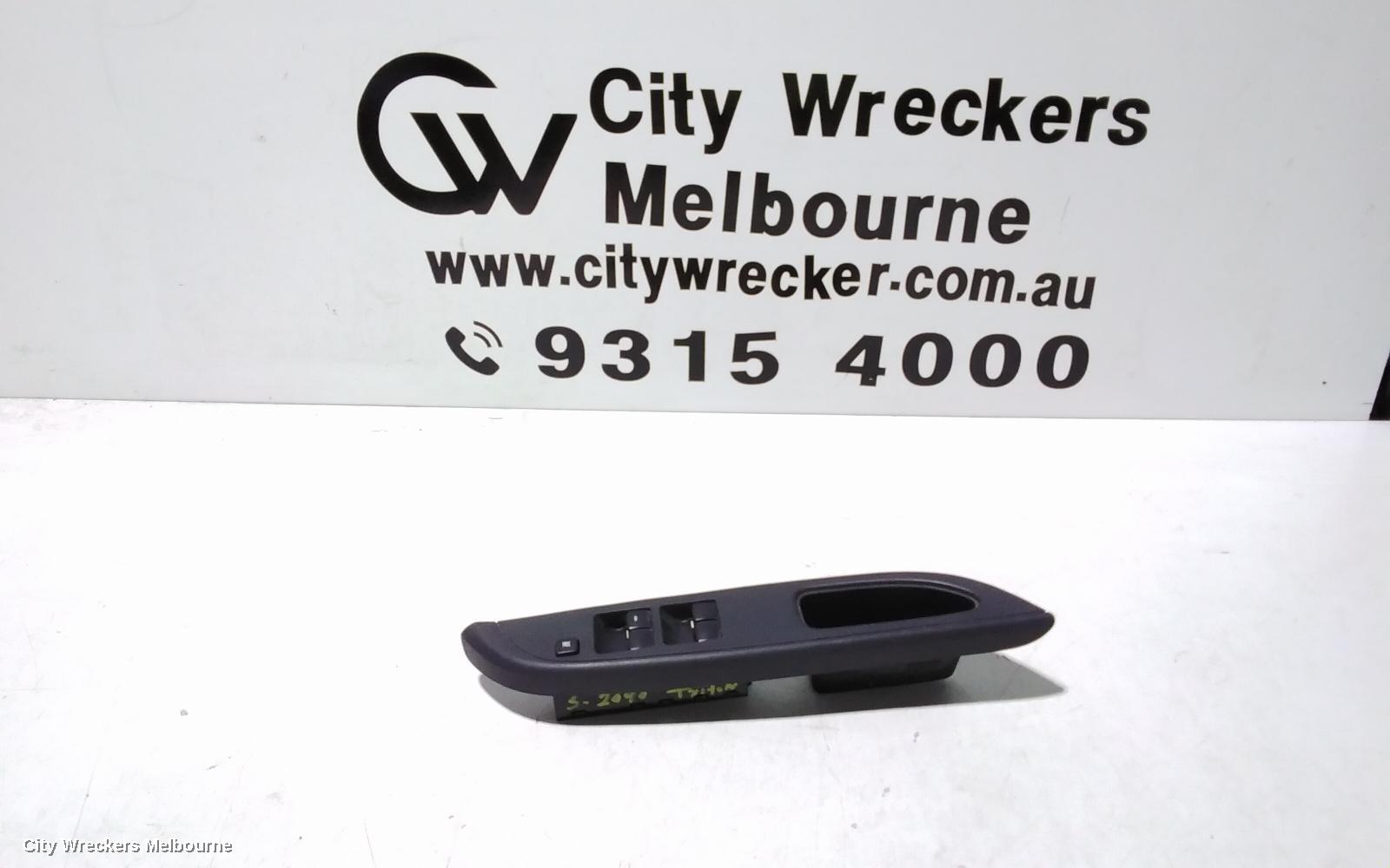 MITSUBISHI TRITON PWR DR WIND SWITCH, RH FRONT (MASTER SWITCH), 4 DOOR SWITCH TYPE, MQ-MR, 03/2015 ONWARDS