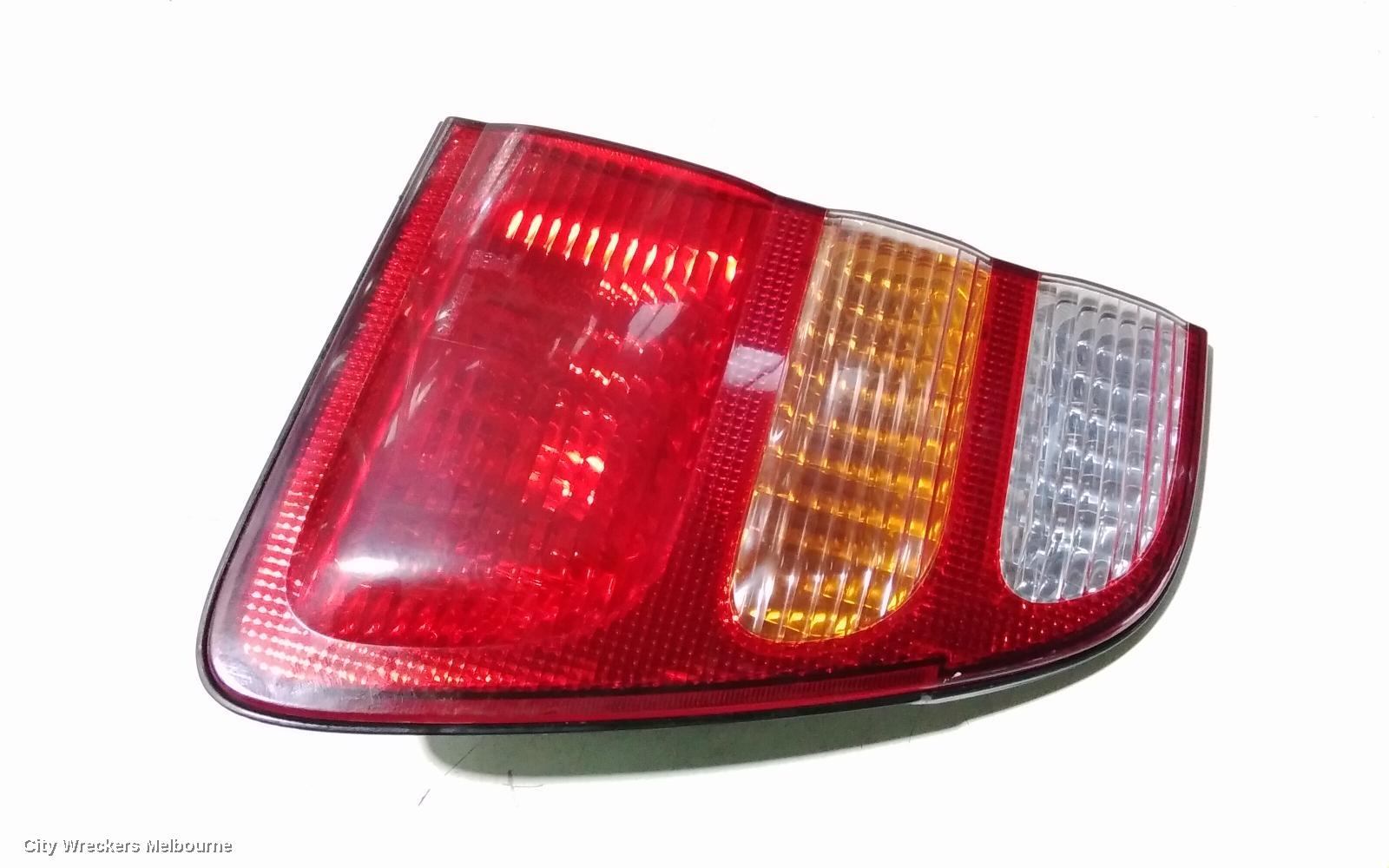 TOYOTA LANDCRUISER REAR GARNISH, 100 SERIES, TAILGATE LAMP (LH SIDE), 01/1998 - 08/2002