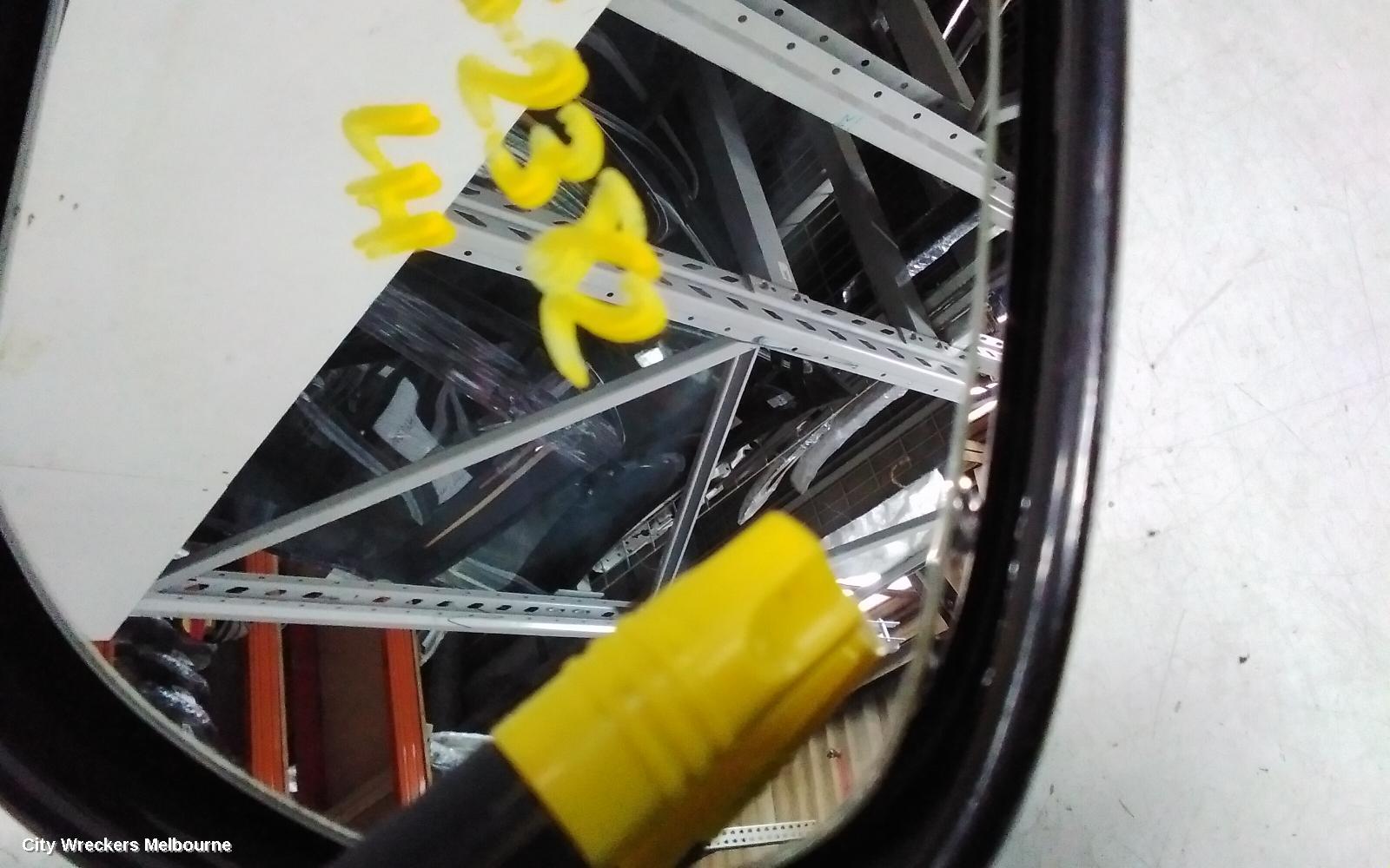AUDI Q5 LEFT DOOR MIRROR, 8R, MANUAL FOLD, NON LANE CHANGE ASSIST TYPE (6XC/7Y0 1PLUG, 7 WIRE), 03/2009 - 11/2014
